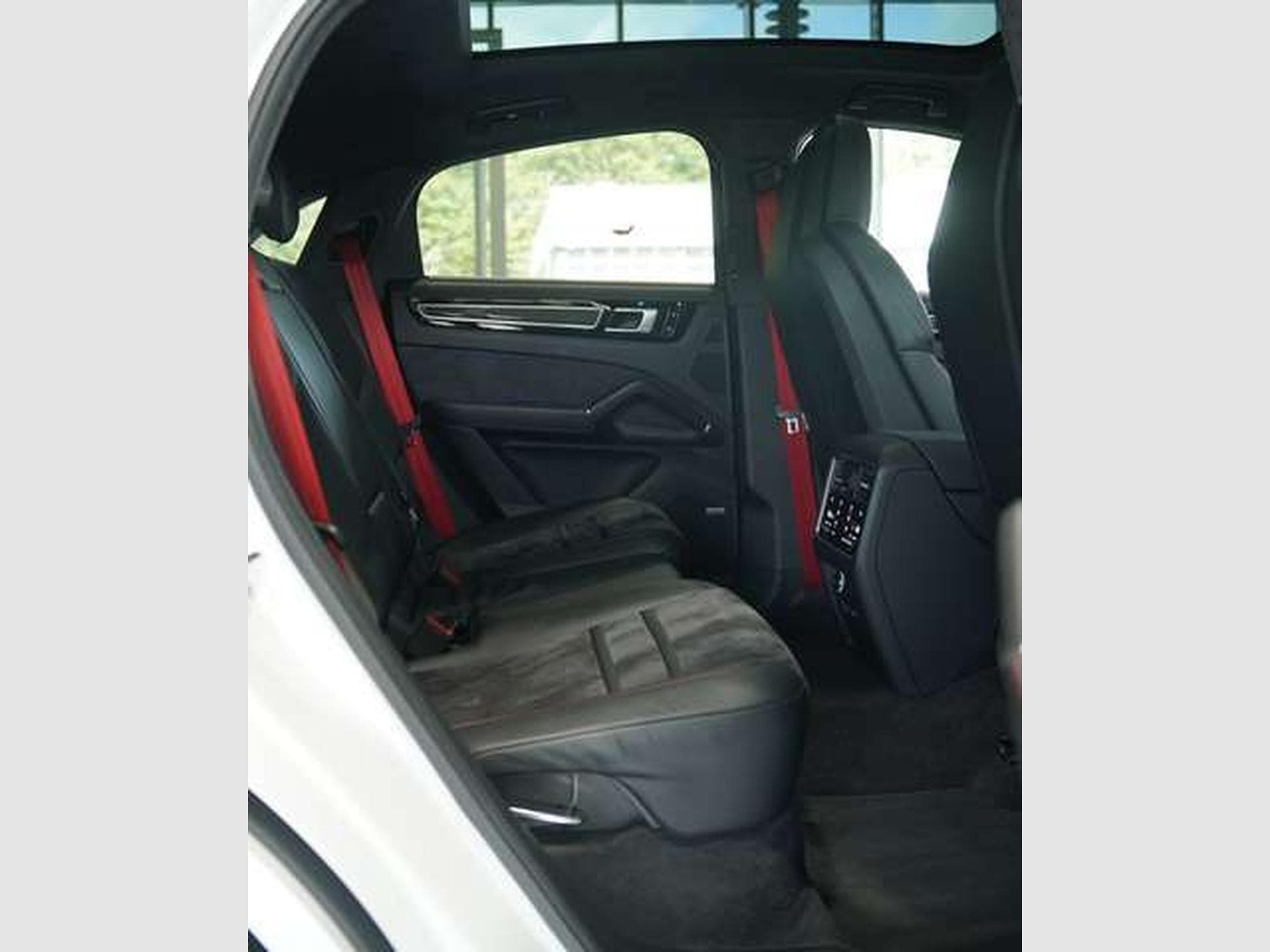 Porsche Cayenne GTS Coupé *22*Carbon*BOSE*S-Chrono*LUFT (2020) - Photo 24