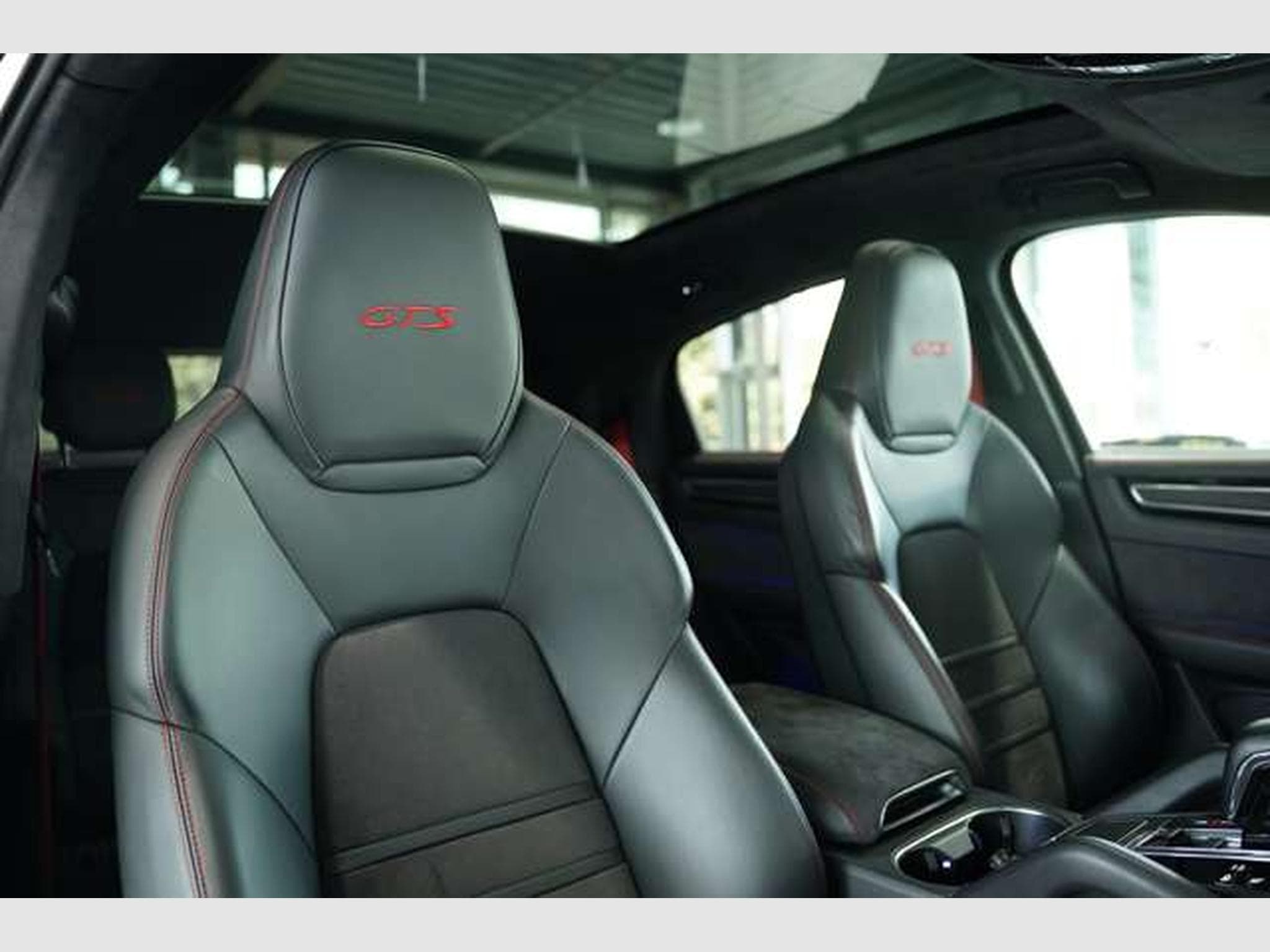 Porsche Cayenne GTS Coupé *22*Carbon*BOSE*S-Chrono*LUFT (2020) - Photo 20