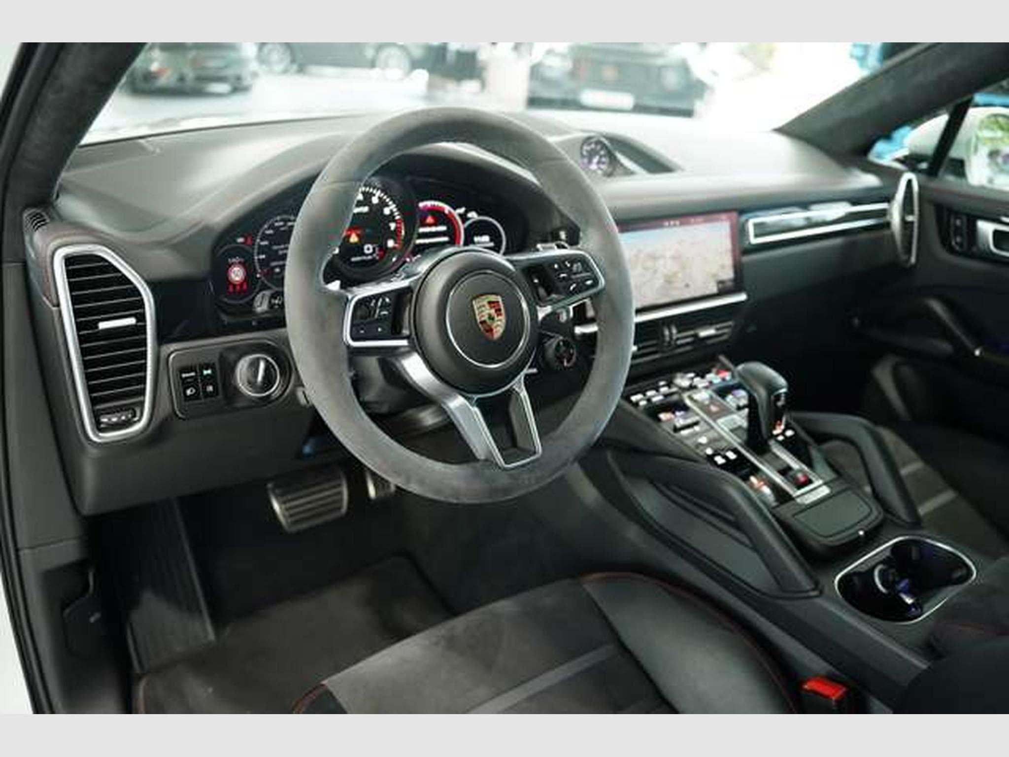 Porsche Cayenne GTS Coupé *22*Carbon*BOSE*S-Chrono*LUFT (2020) - Photo 30
