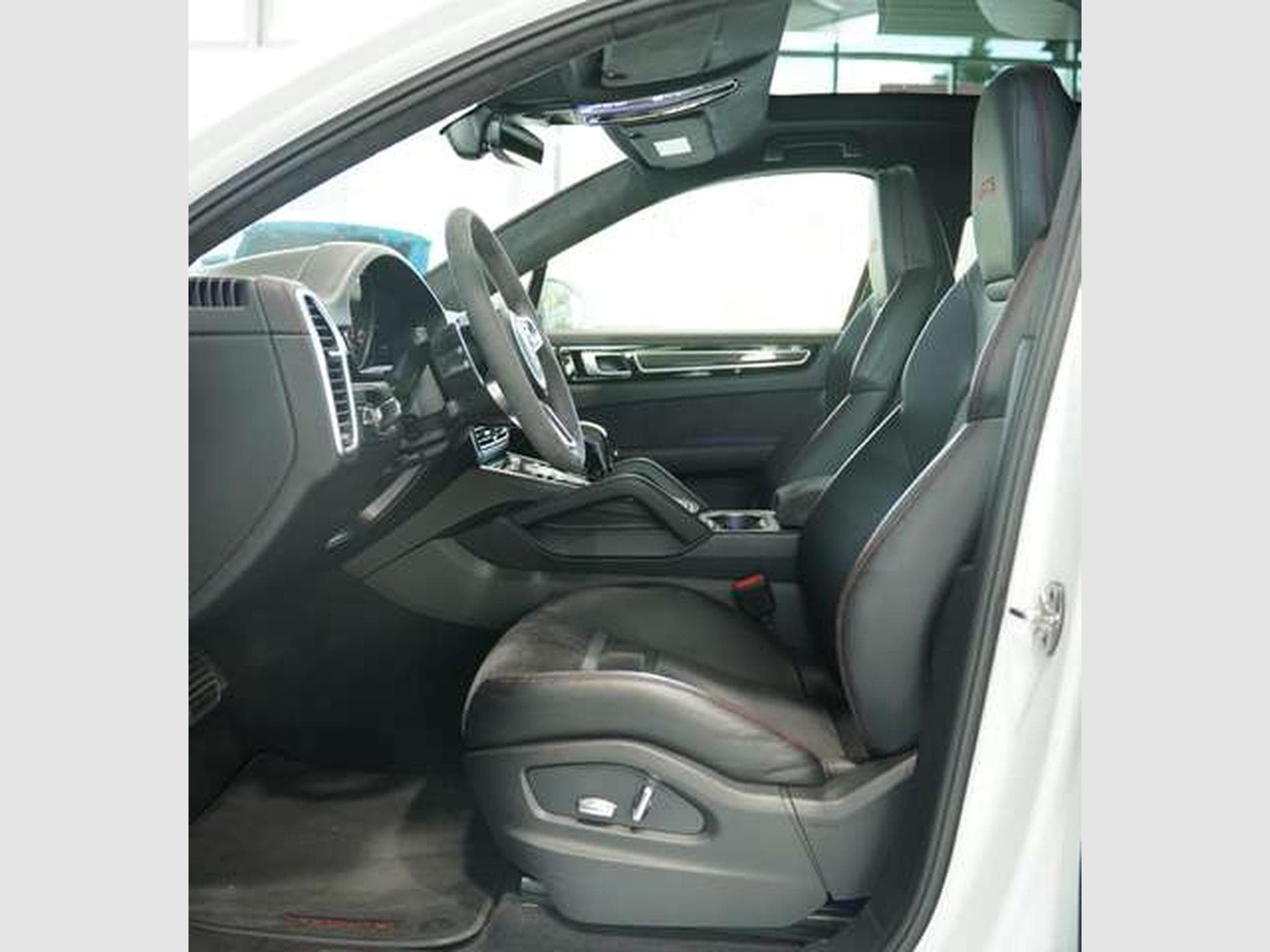 Porsche Cayenne GTS Coupé *22*Carbon*BOSE*S-Chrono*LUFT (2020) - Photo 27