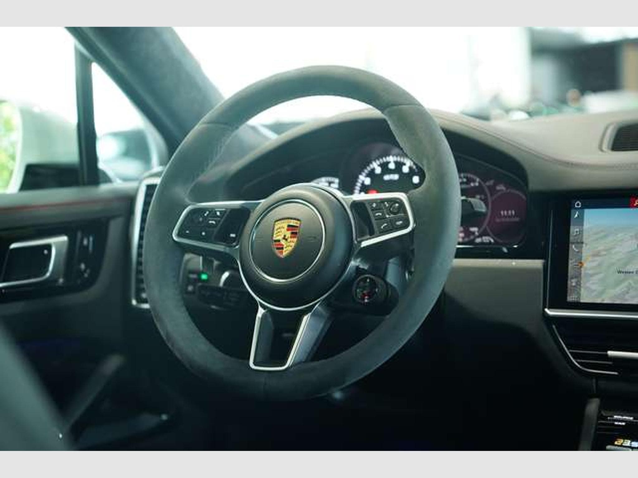 Porsche Cayenne GTS Coupé *22*Carbon*BOSE*S-Chrono*LUFT (2020) - Photo 49