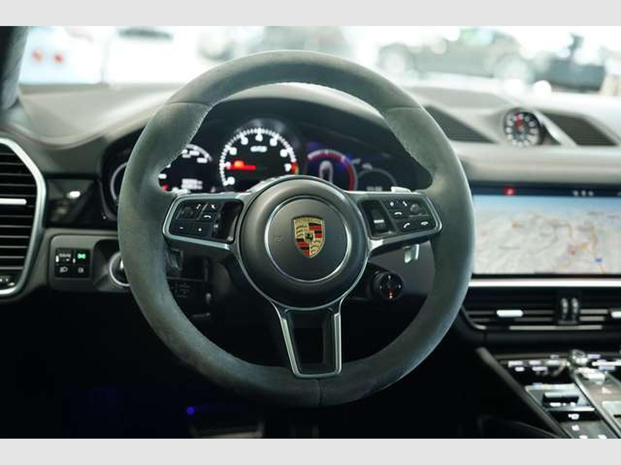 Porsche Cayenne GTS Coupé *22*Carbon*BOSE*S-Chrono*LUFT (2020) - Photo 47