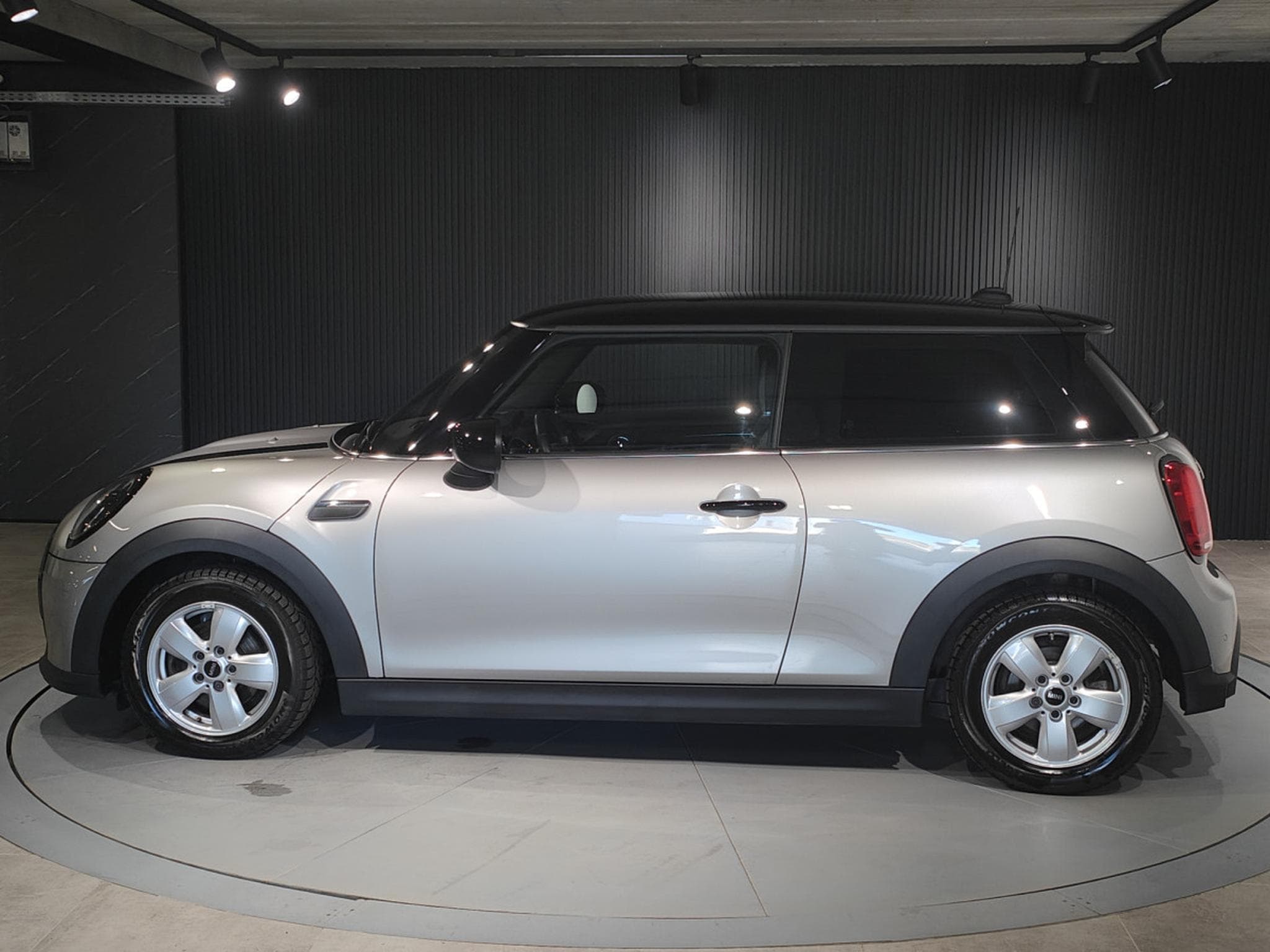 Mini Cooper 1.5 BOITE AUTO CARPLAY BLUETOOTH GPS CLIM LED (2023) - Foto 5