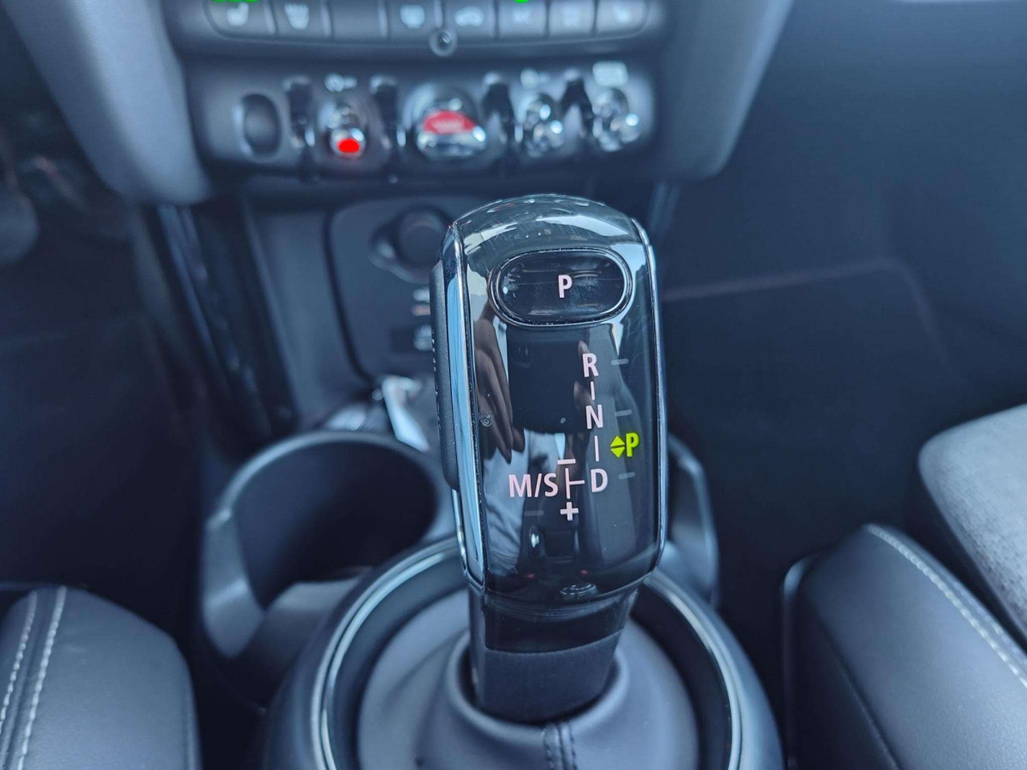 Mini Cooper 1.5 BOITE AUTO CARPLAY BLUETOOTH GPS CLIM LED (2023) - Foto 17