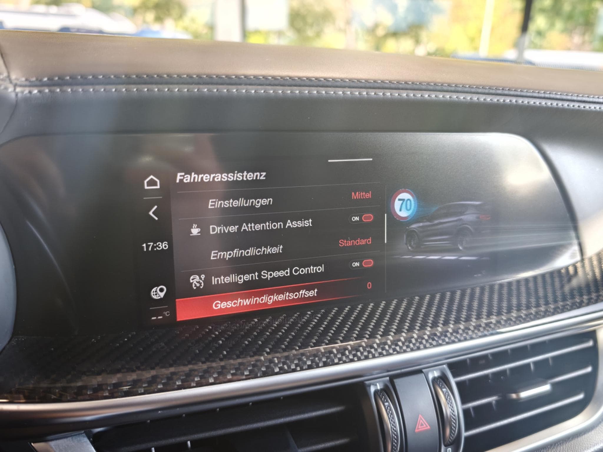 Alfa-Romeo Stelvio V6 2.9 Bi-Turbo AT8-Q4 (2023) - Photo 22