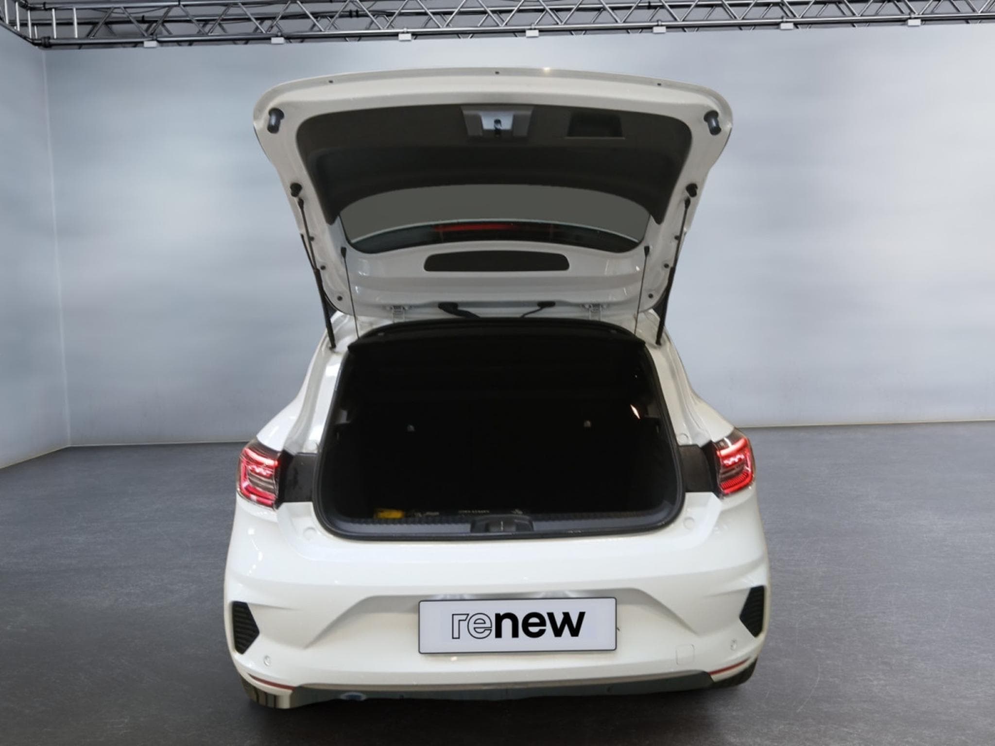 Renault Clio 1.0 TCe Techno X-Tronic (2025) - Foto 6