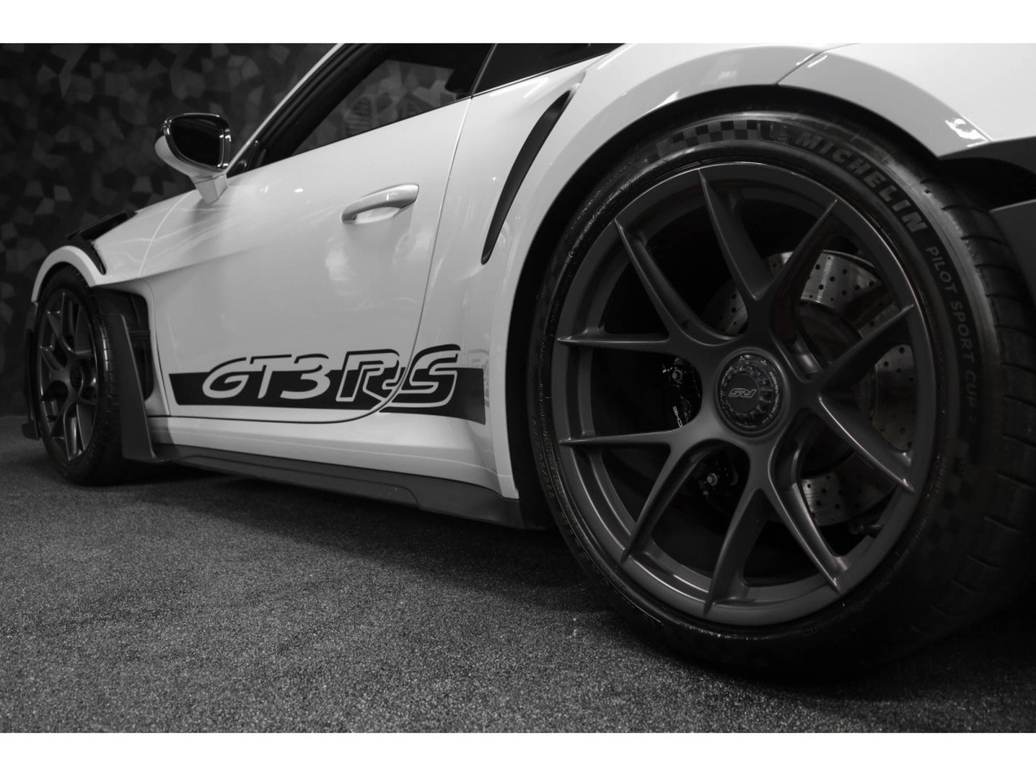 Porsche 911 GT3 RS PDK - PACK WEISSACH (2023) - Foto 15