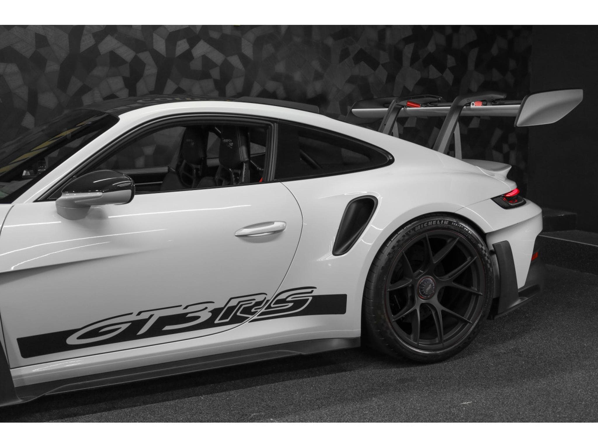 Porsche 911 GT3 RS PDK - PACK WEISSACH (2023) - Foto 23