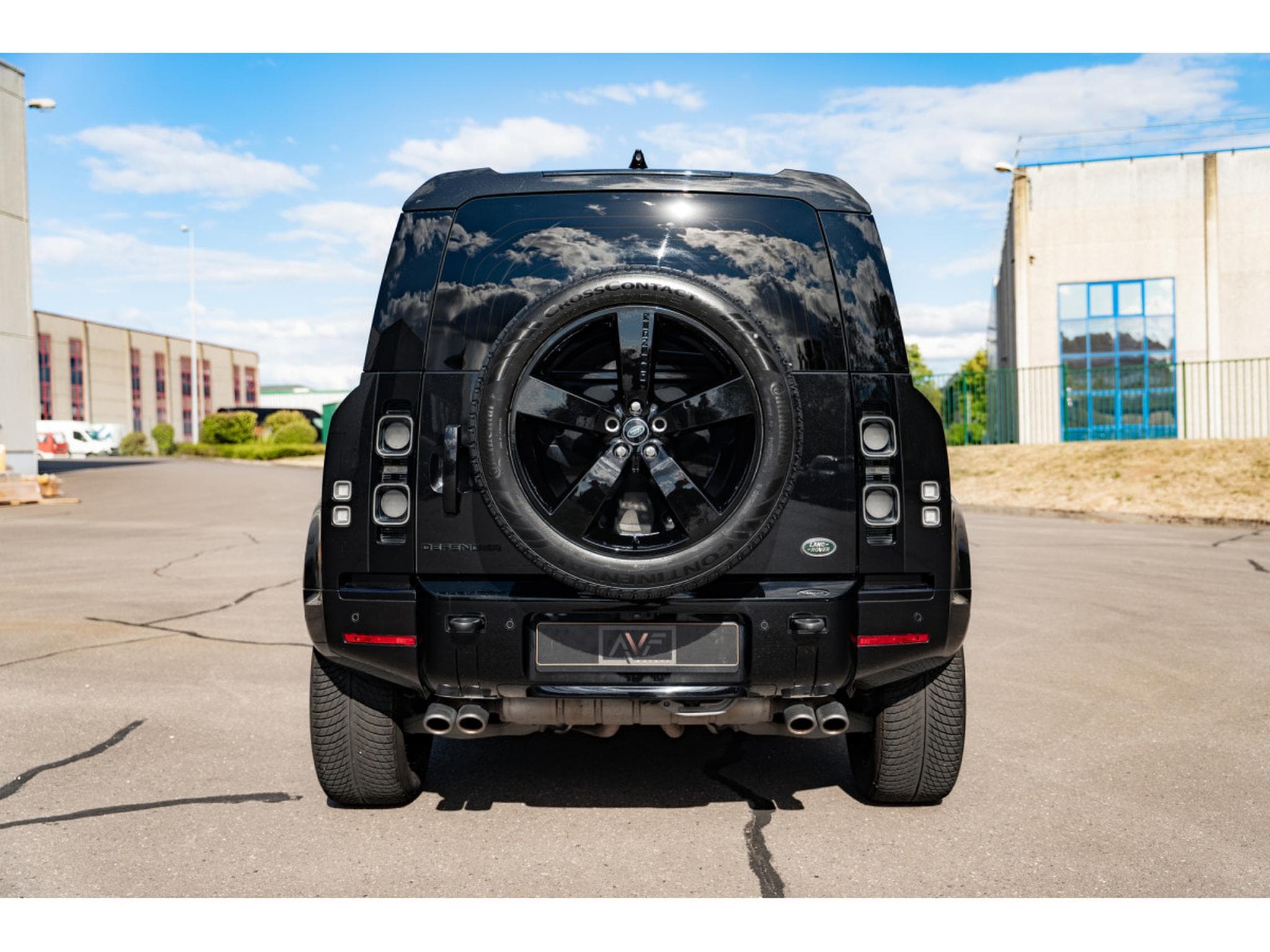 Land-Rover Defender 90 P525 BLACK PACK - V8 SUPERCHARGE (2022) - Photo 6