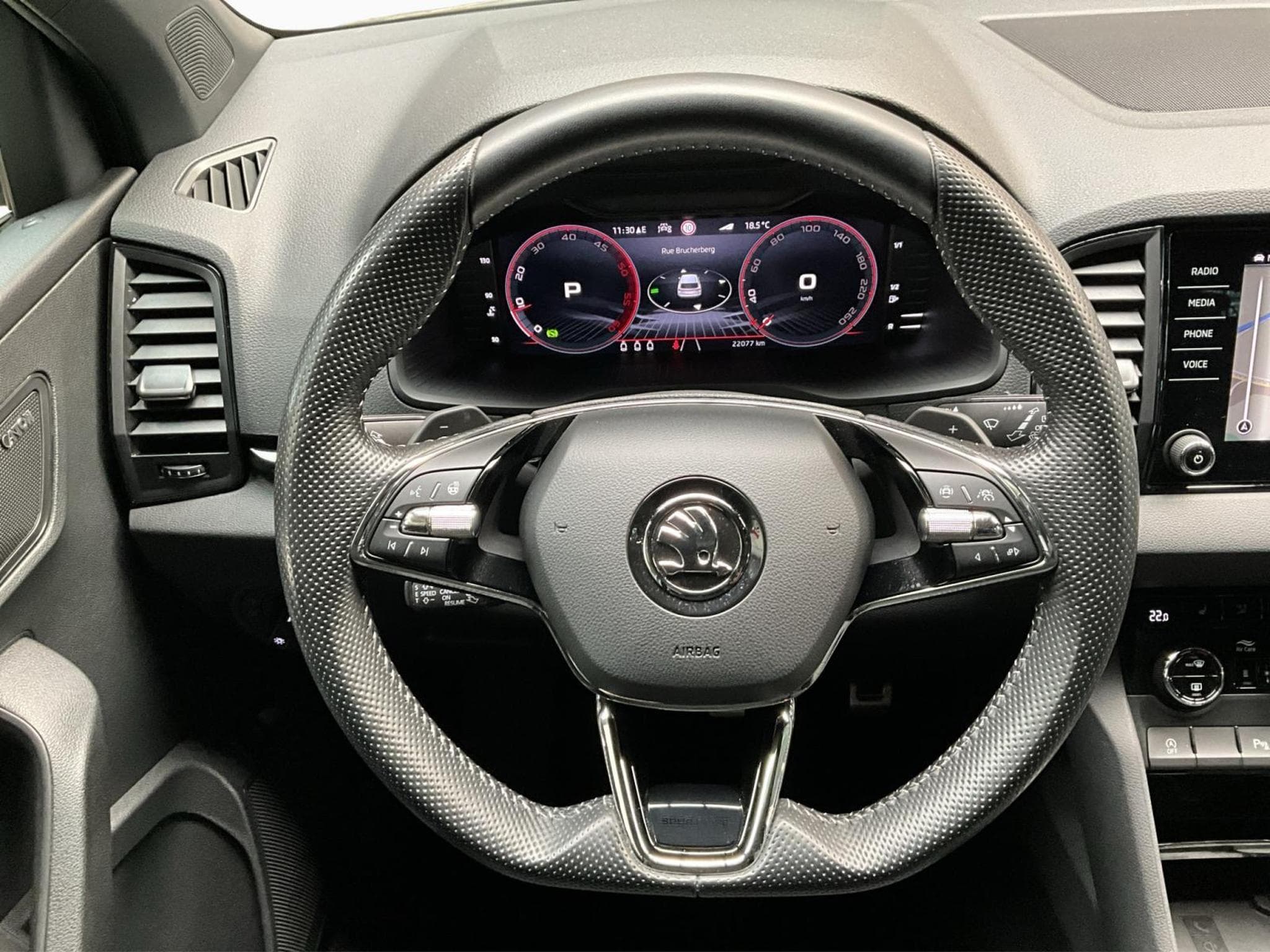 Skoda Karoq Sportline+DSG+4x4+P.Travel+StandH.+P.Performance+Canton (2024) - Photo 10