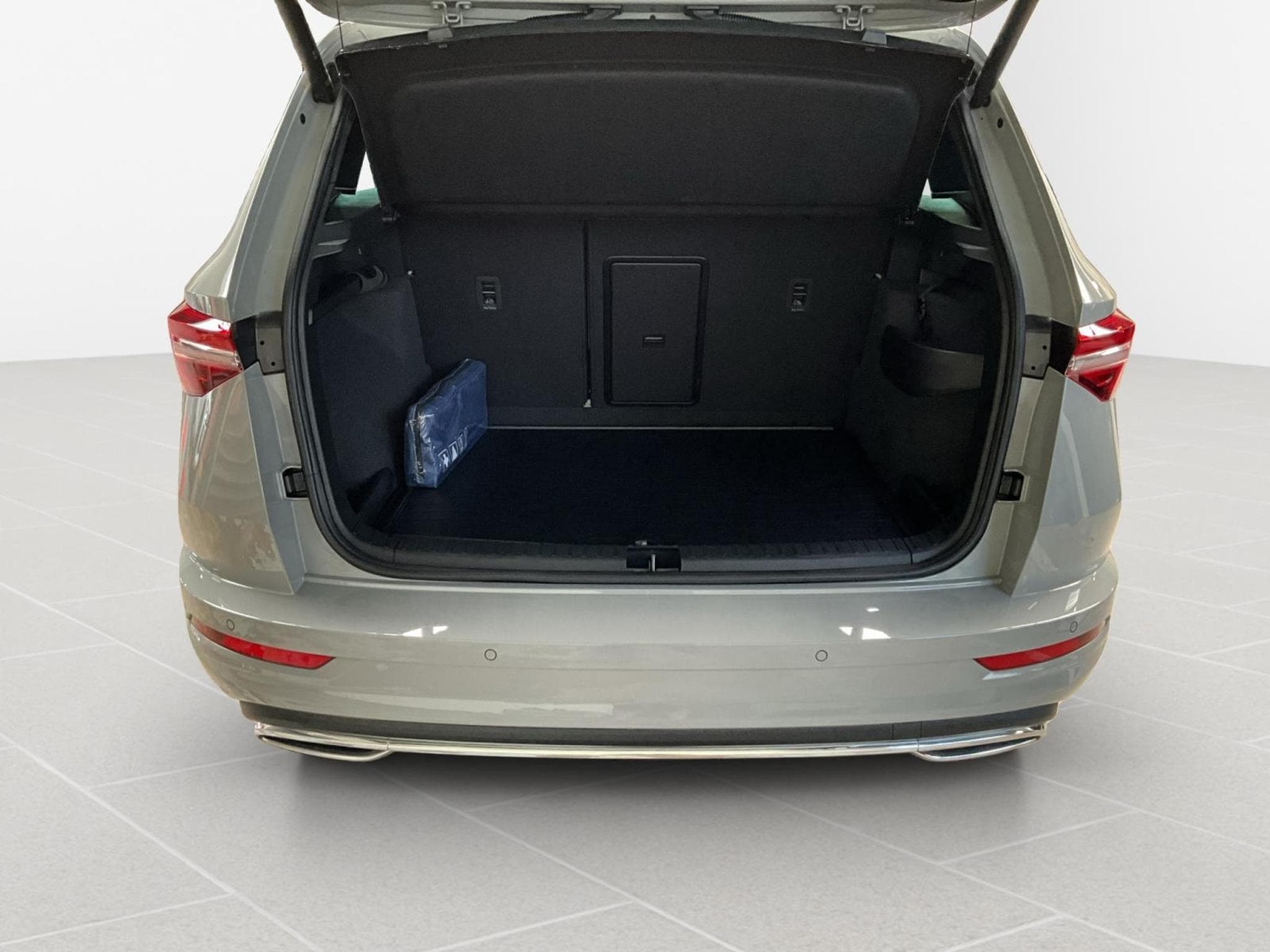 Skoda Karoq Sportline+DSG+4x4+P.Travel+StandH.+P.Performance+Canton (2024) - Photo 17