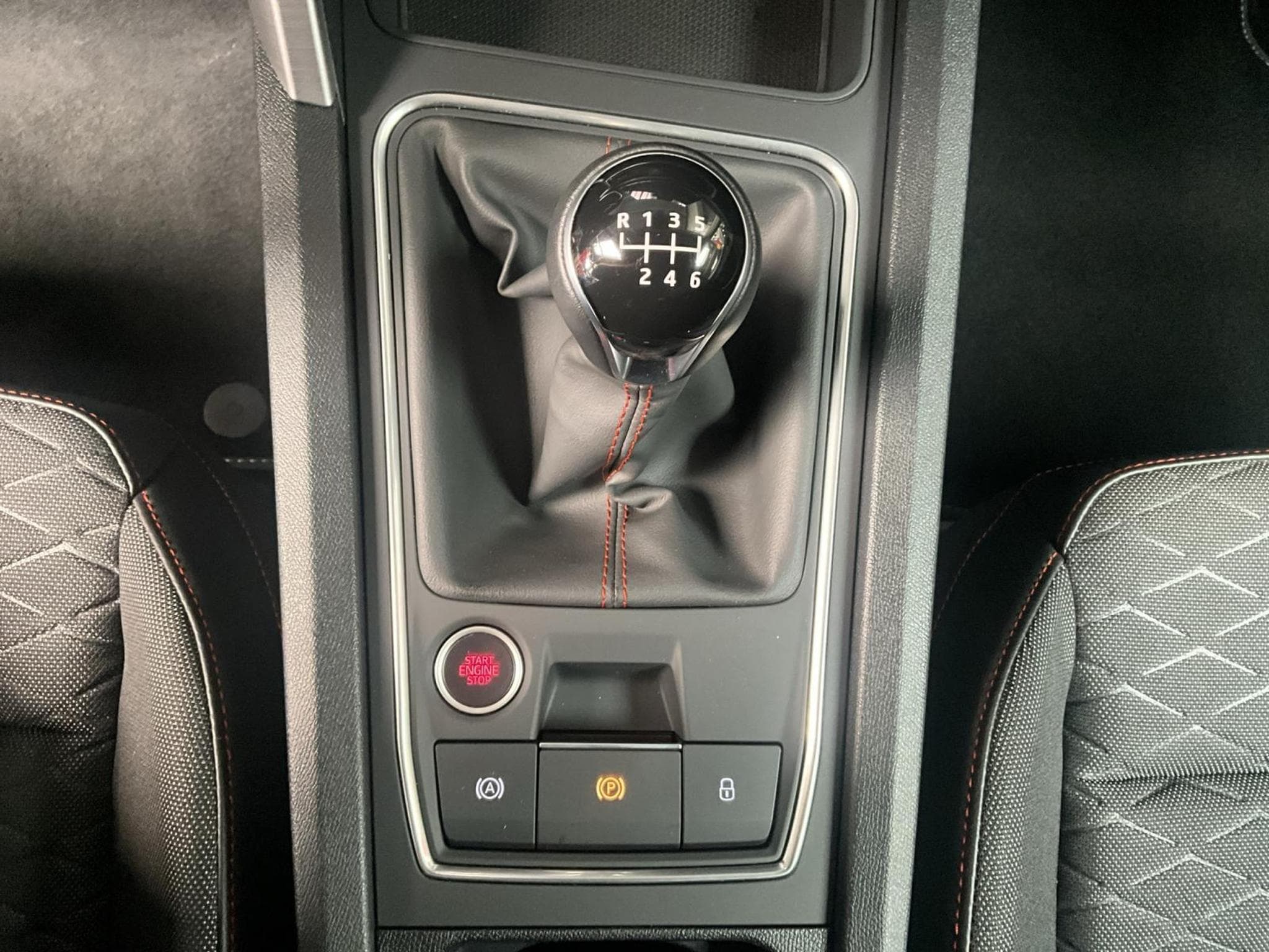 Seat Leon FR+Led+Navi+DAB+App-Connect (2025) - Photo 12