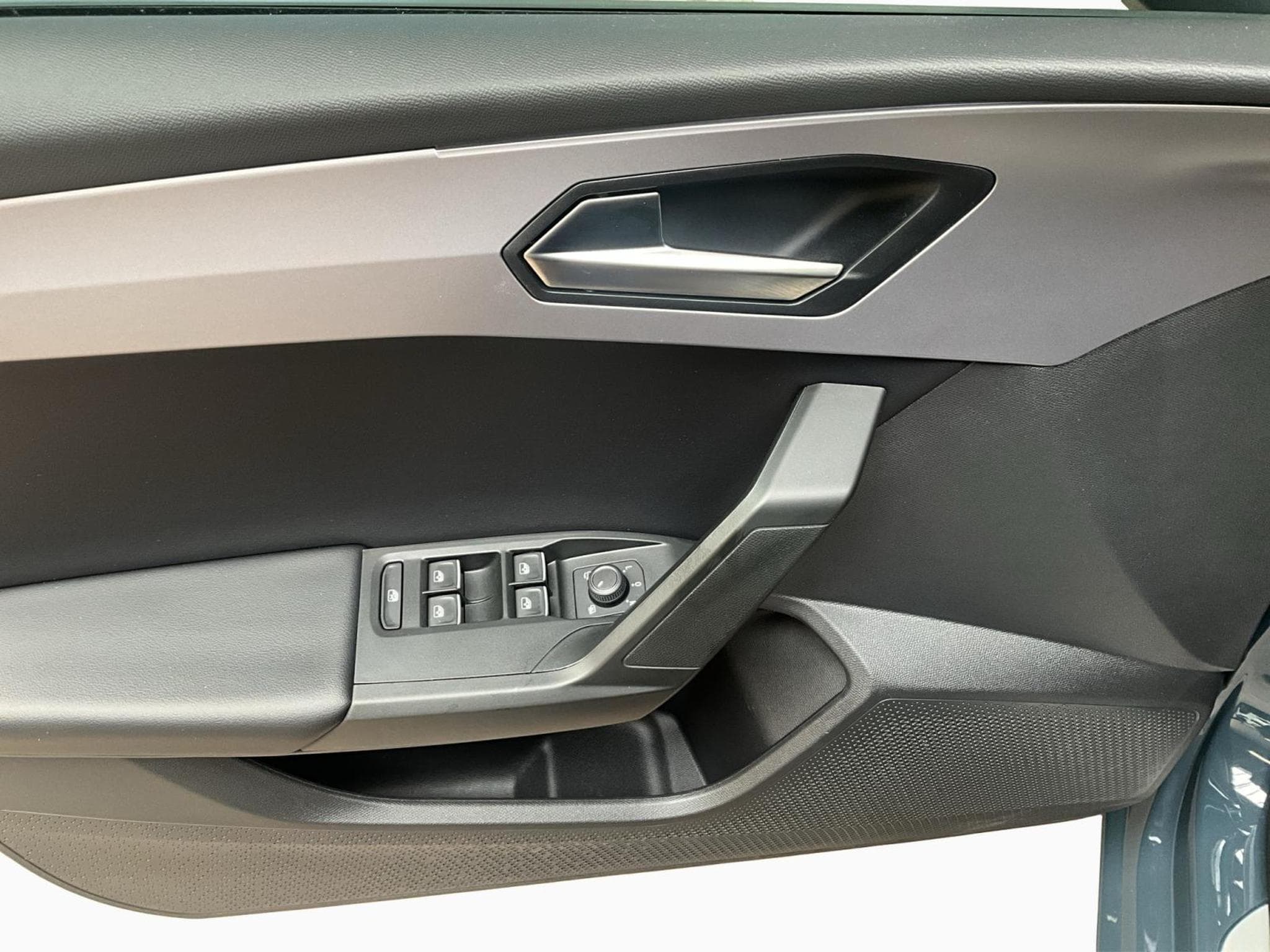 Seat Leon FR+Led+Navi+DAB+App-Connect (2025) - Photo 14