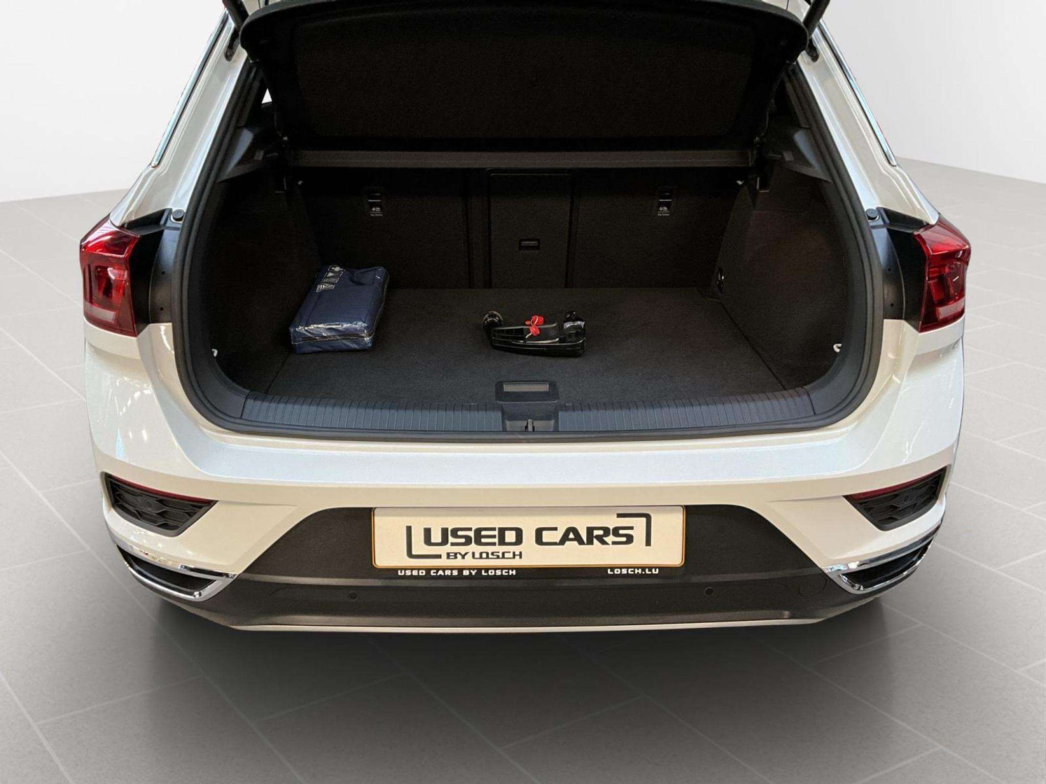 VW T-Roc Sport+DSG+Pano+LM17+P.Travel+P.Sport+P.Confort+Keyless (2021) - Photo 17