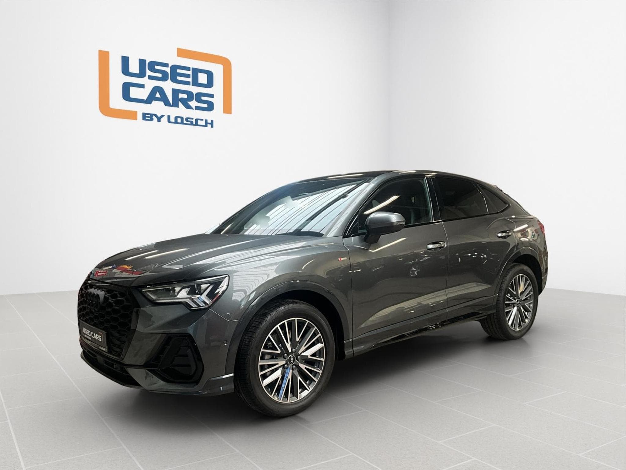 Audi Q3 SB+S-Line+40TFSI+Quattro+S-Tronic+Pano+P.Premium (2025) - Photo 4