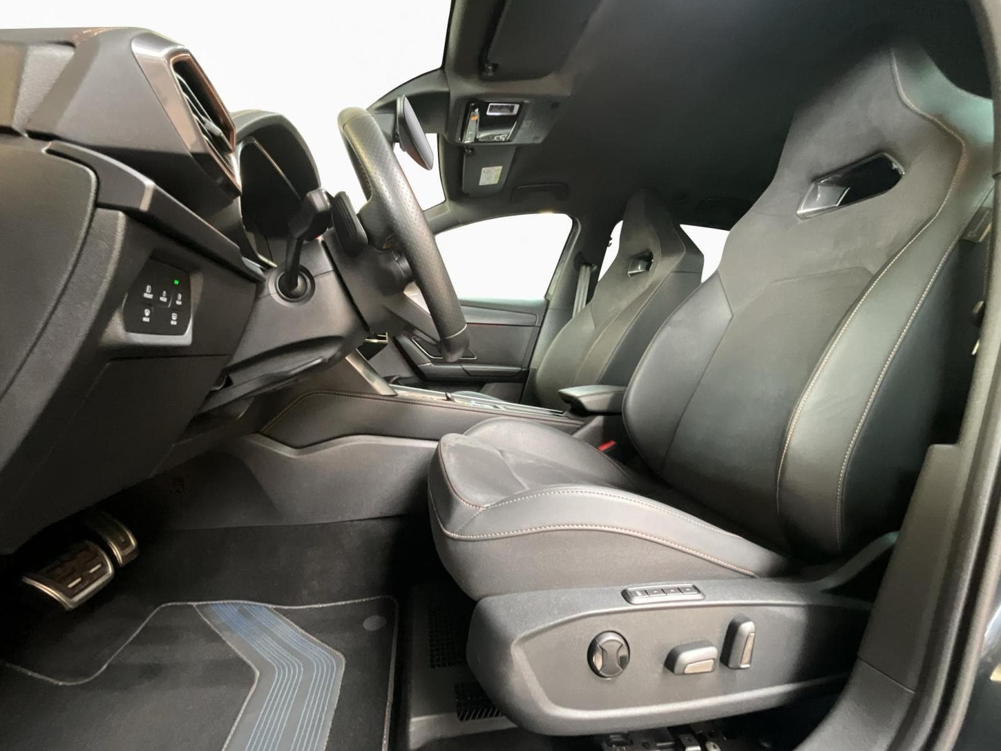 Cupra Leon ST+VZ+Evo+DSG+4Drive+Sennheiser+AHK+Pure-Performance (2025) - Foto 9