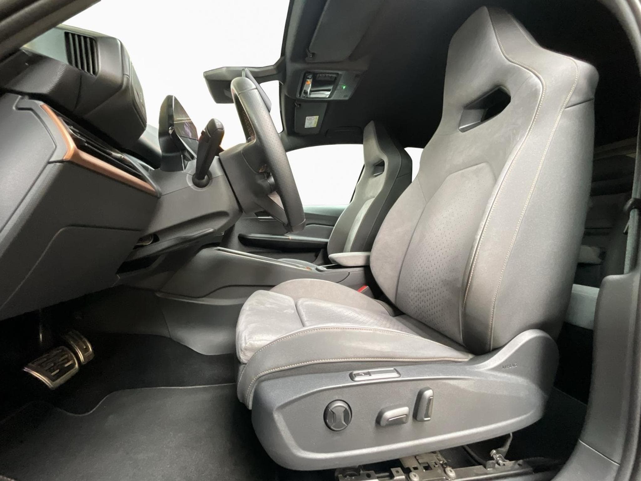 Cupra Born 60kWh+Wärme-Pumpe+P.Pilot+Sportsitze+Led+Navi (2024) - Foto 20