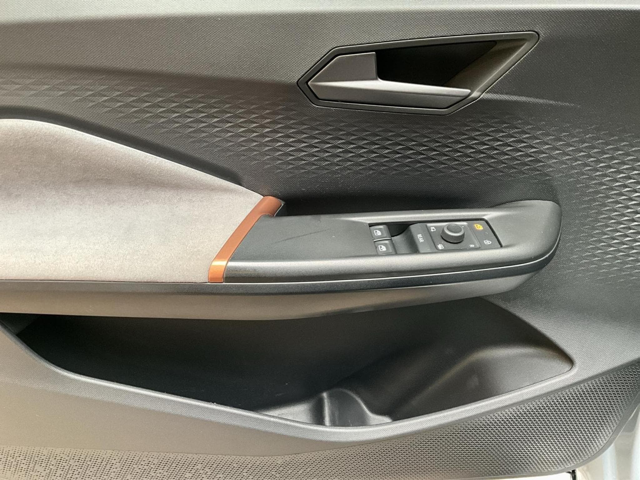 Cupra Born 60kWh+Wärme-Pumpe+P.Pilot+Sportsitze+Led+Navi (2024) - Foto 25