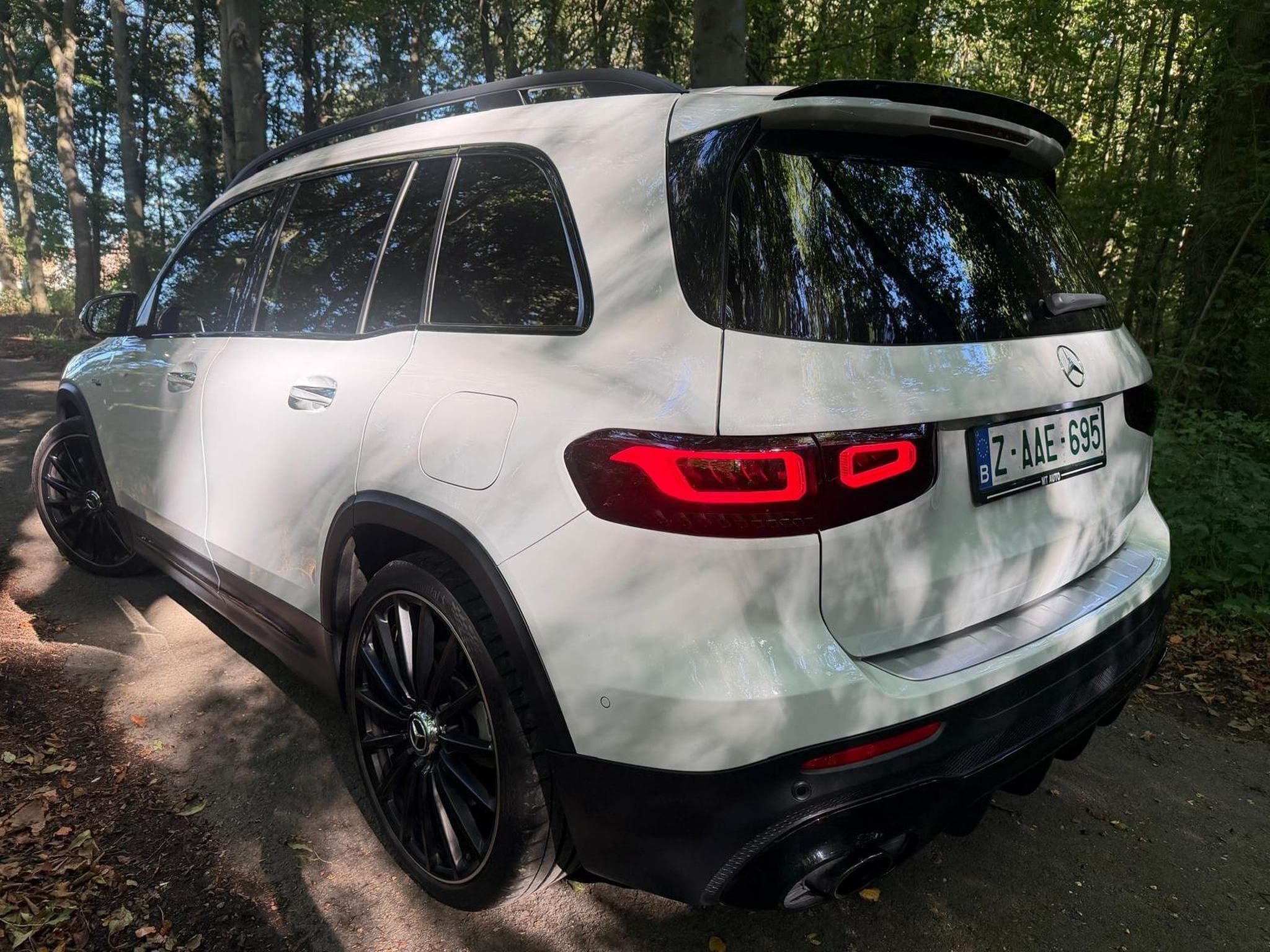 Mercedes GLB 35 AMG AMG 35 TURBO 4MATIC (2023) - Photo 4