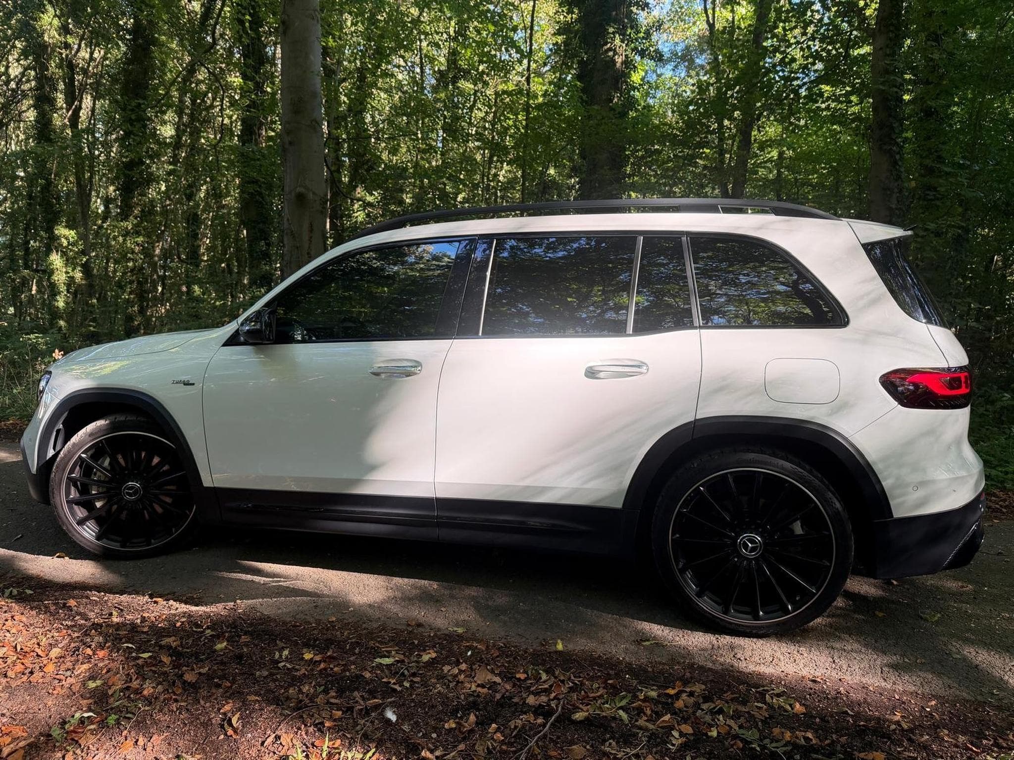 Mercedes GLB 35 AMG AMG 35 TURBO 4MATIC (2023) - Photo 6