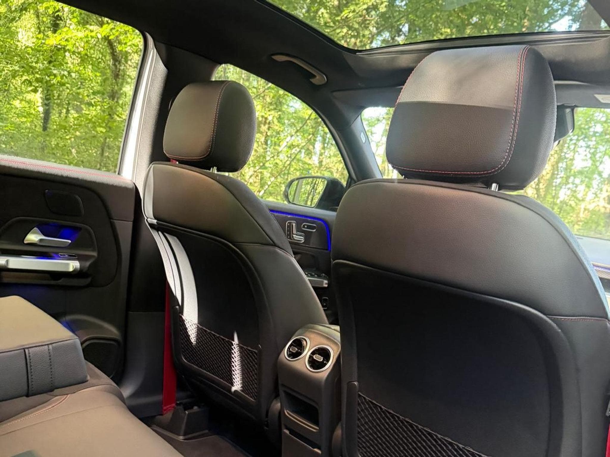 Mercedes GLB 35 AMG AMG 35 TURBO 4MATIC (2023) - Photo 8