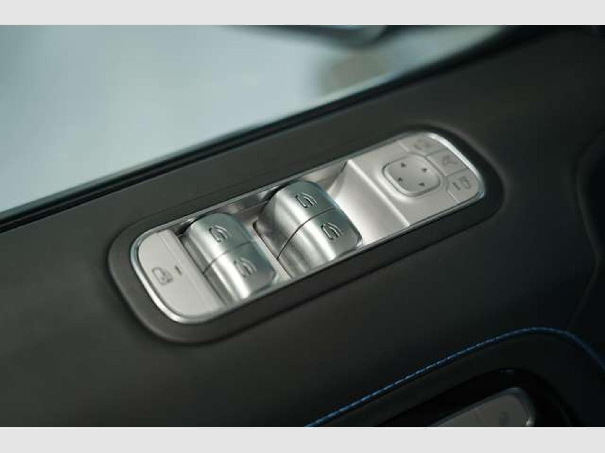 Mercedes Classe G Edition ONE AMG *MANUFAKTUR *FOND *Carbon (2025) - Photo 34