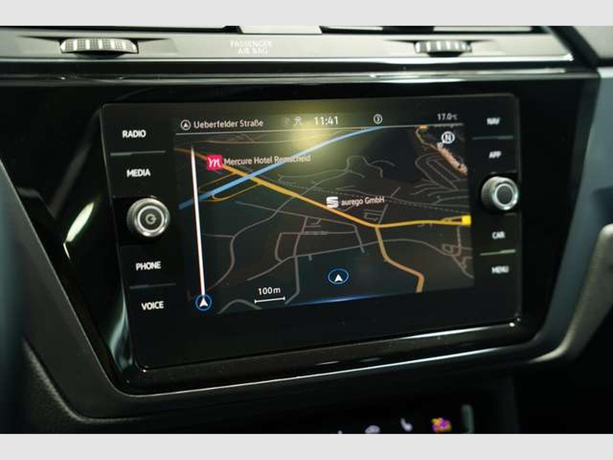 VW Touran R Line *ACC *Pano *Standhzg *AHK *Kamera (2021) - Foto 31