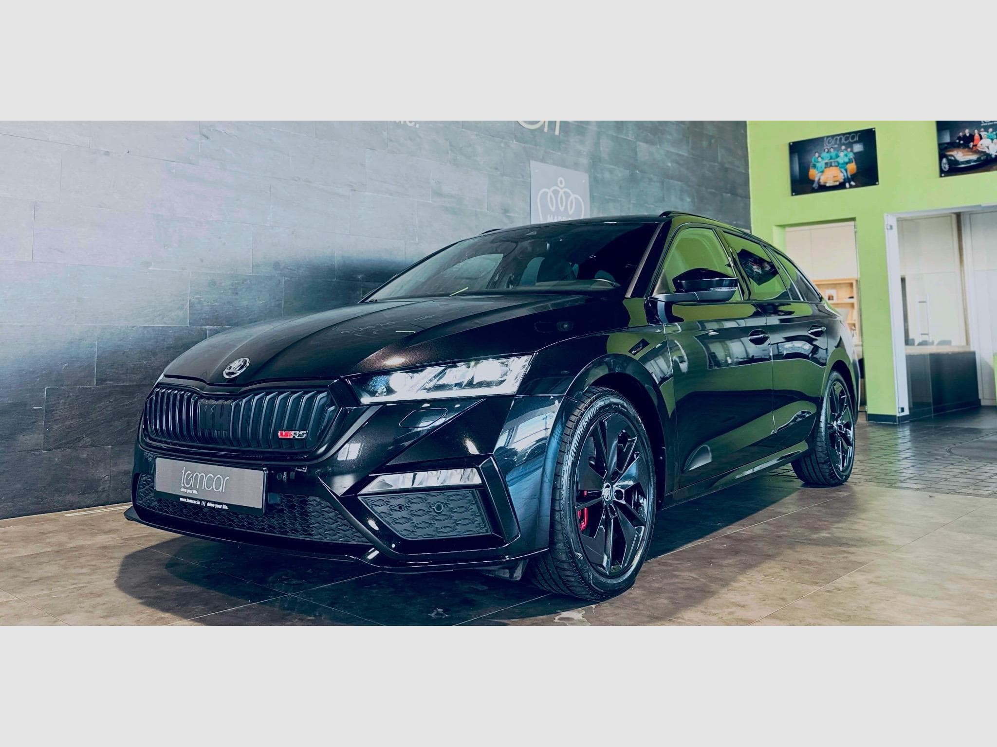 Skoda Octavia OCTAVIA RS BREAK TSI DSG (2022) - Photo 2