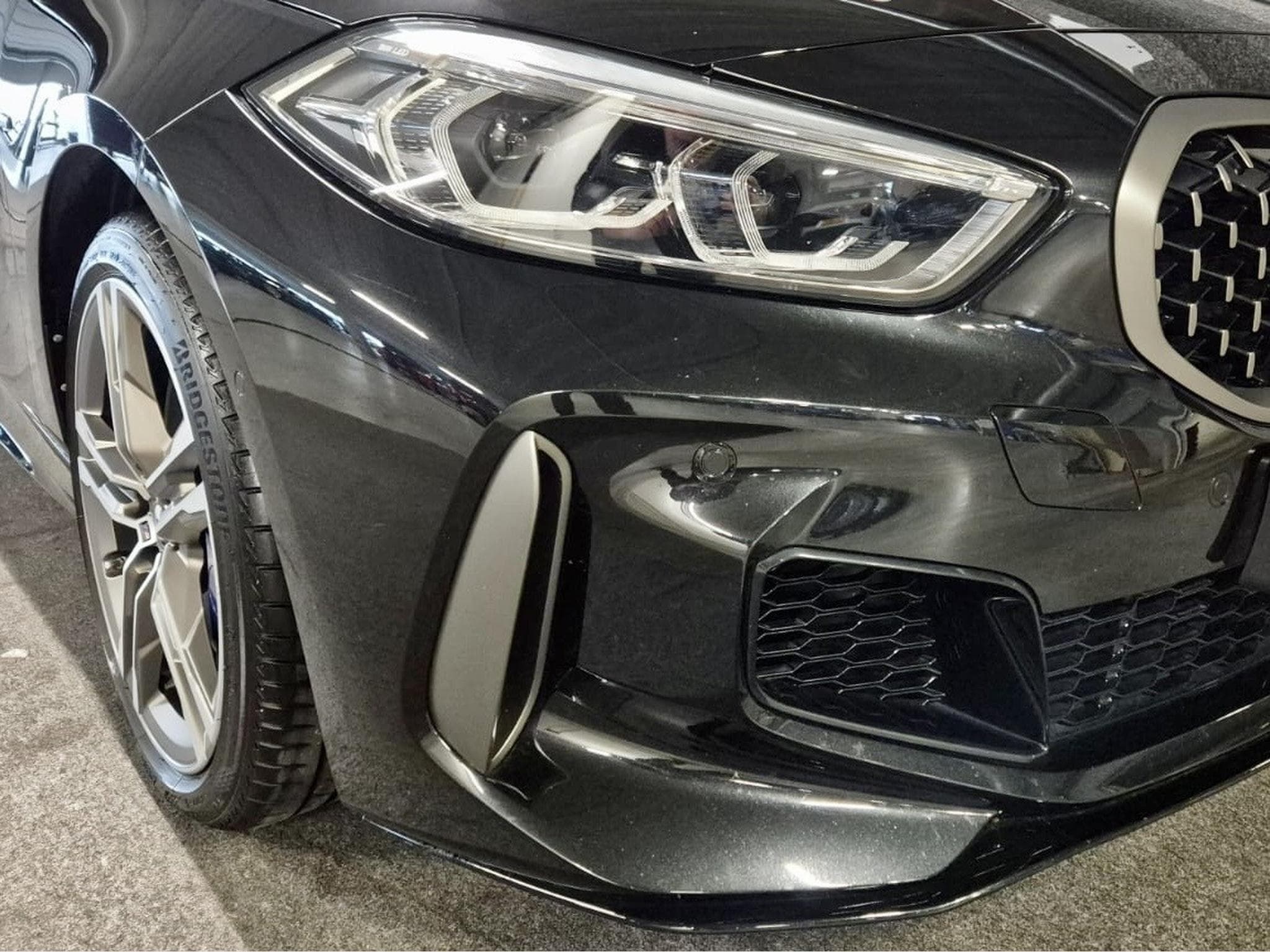 BMW M135 i XDRIVE HEAD UP CUIR LED NAVI (2021) - Foto 12