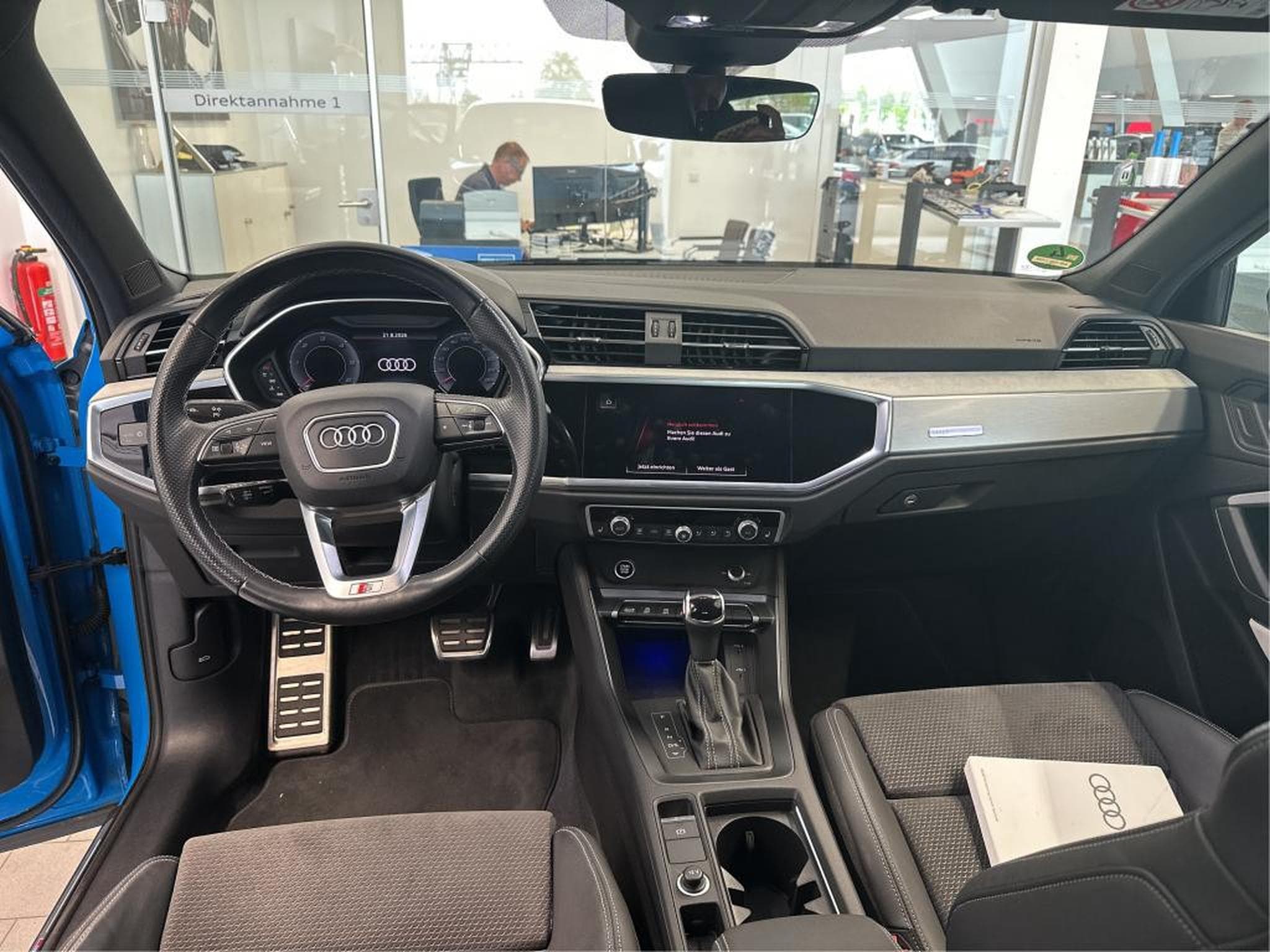 Audi Q3 S-LINE 35 TDI S TRONIC 7 150 CV *ATTELAGE* HAYON * (2022) - Foto 6