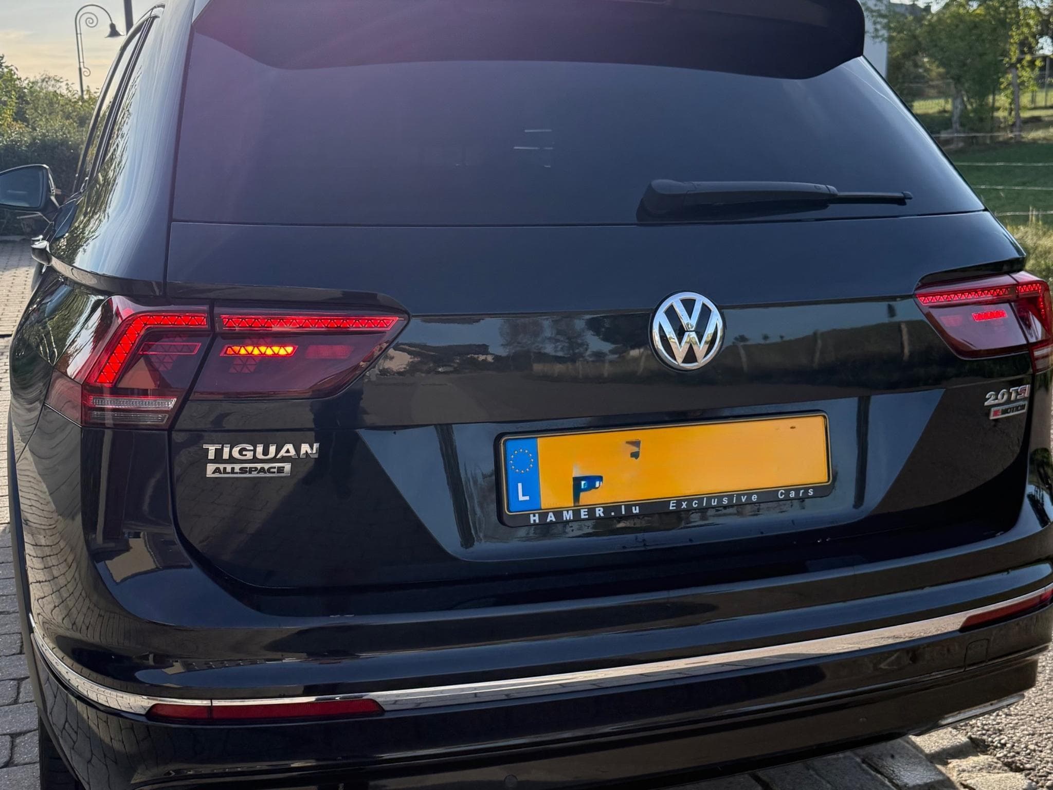 VW Tiguan Allspace R-Line 2.0 TSI 220 PS 4Motion (2018) - Photo 6