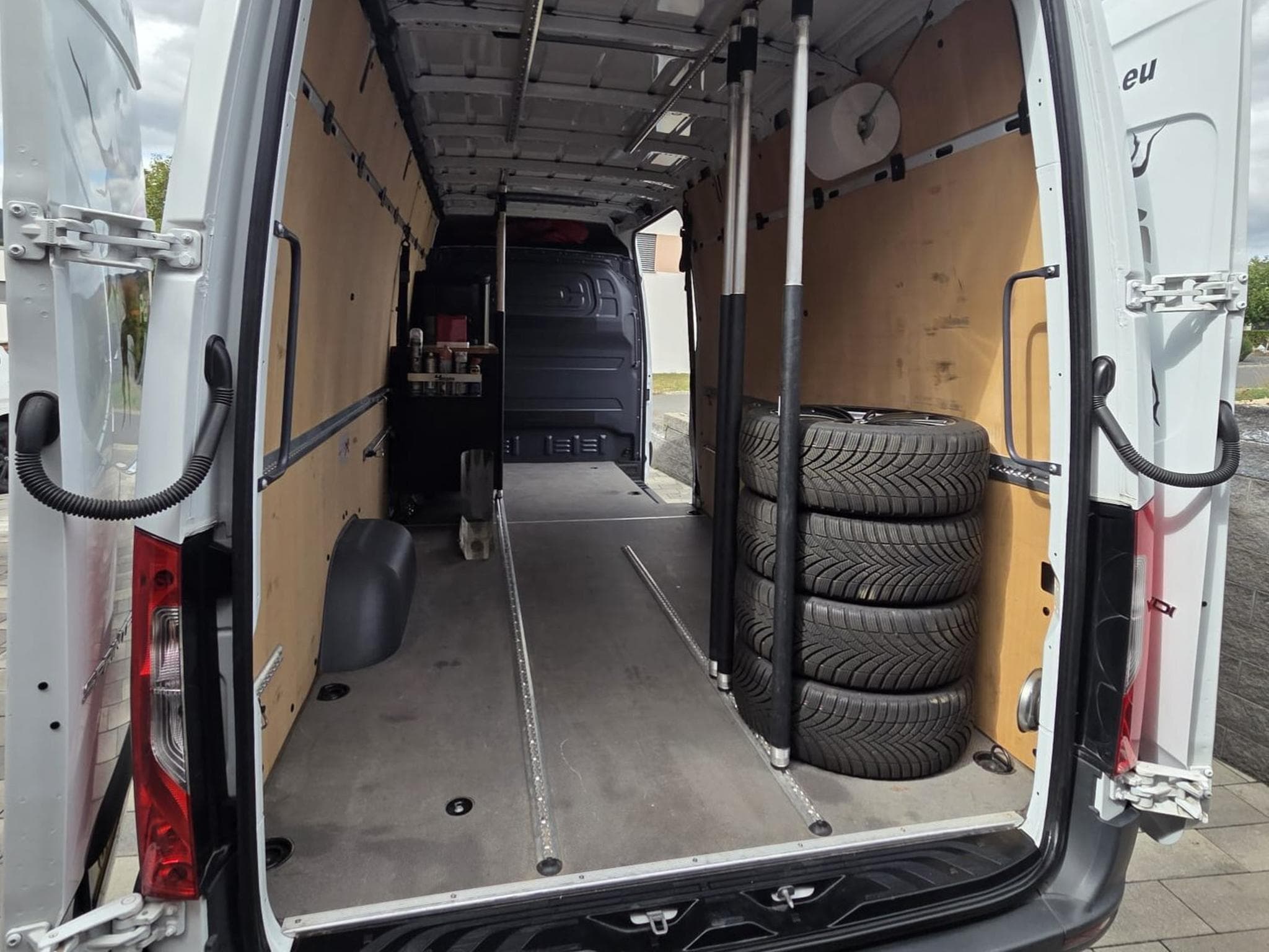 Mercedes Sprinter C317 CDI (2023) - Photo 7
