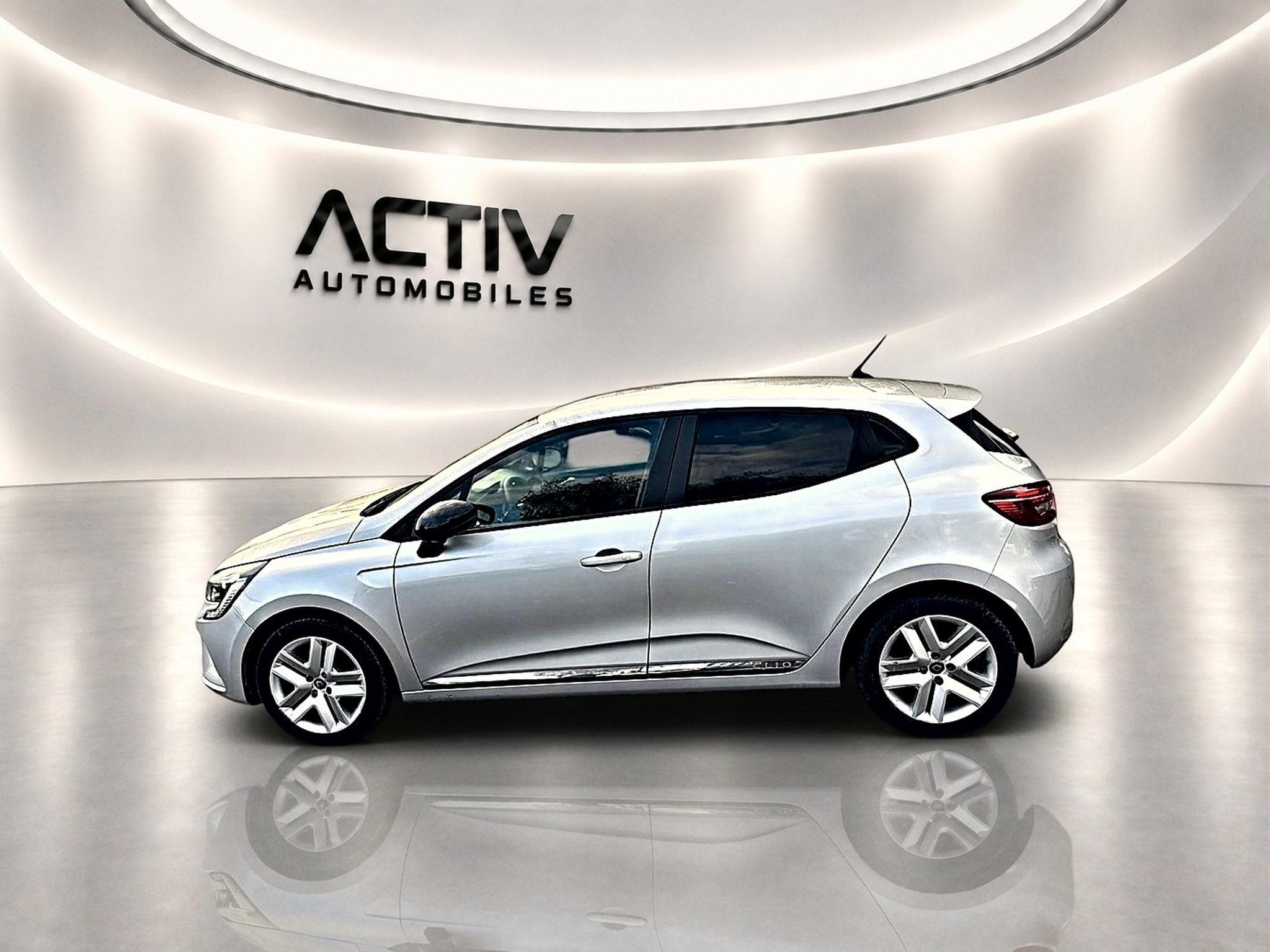 Renault Clio 1.0 TCE 90 ZEN (2021) - Foto 4