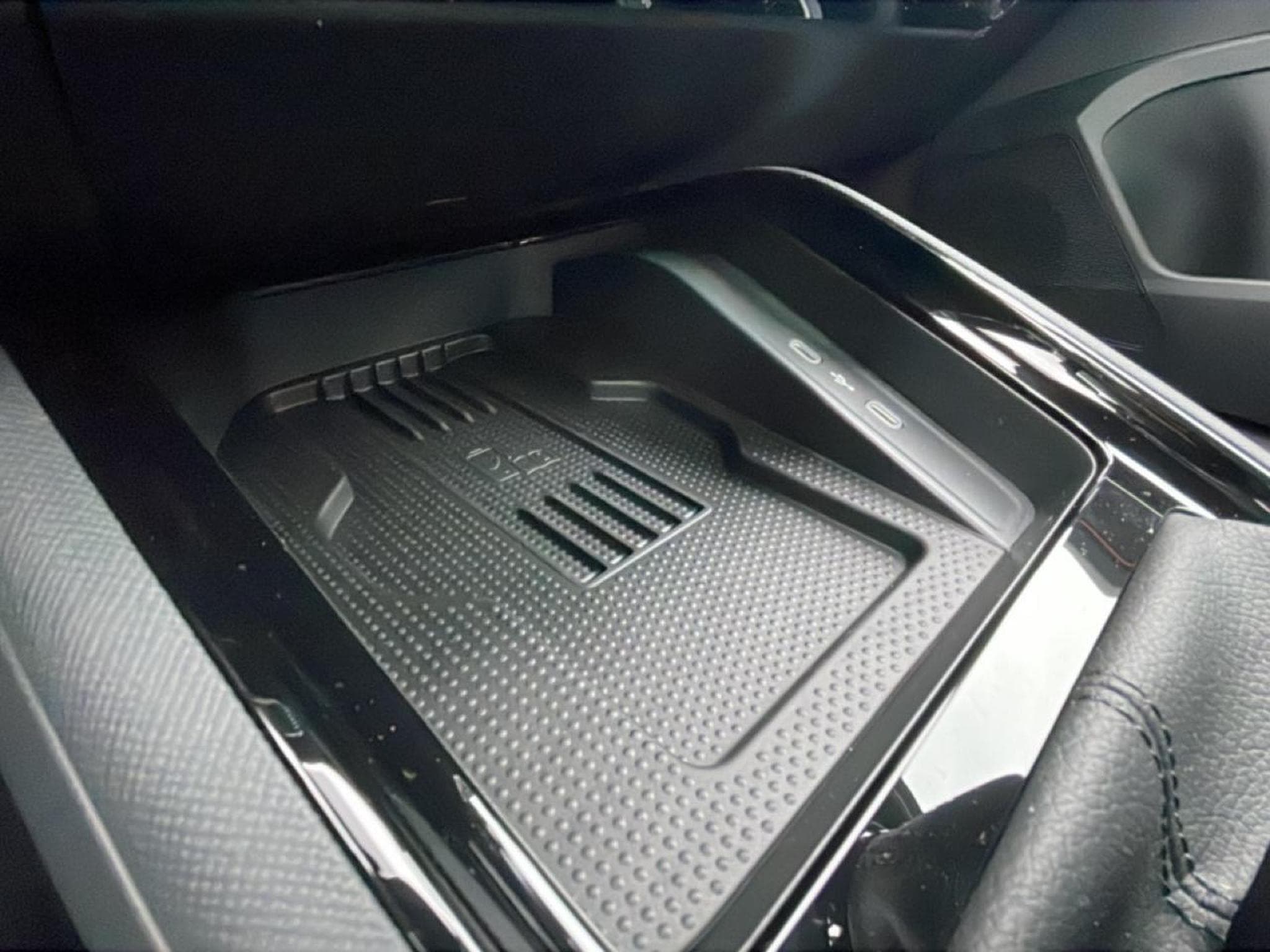 Skoda KAMIQ 1.0 TSI EVO 2 116 MONTE CARLO DSG7 (2026) - Photo 27
