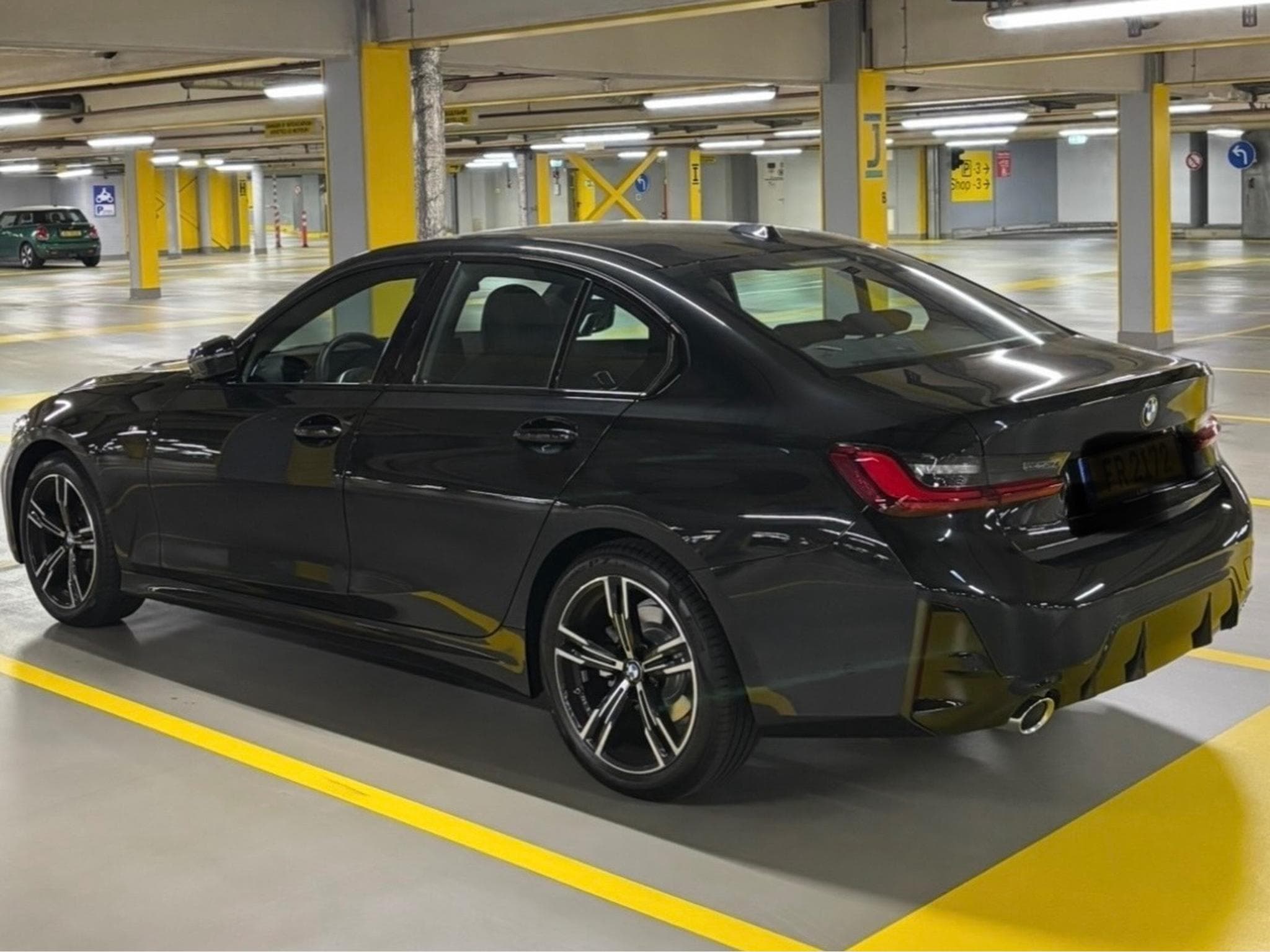 BMW 318 Pack M  tt ouvrant - disponible de suite (2026) - Foto 2