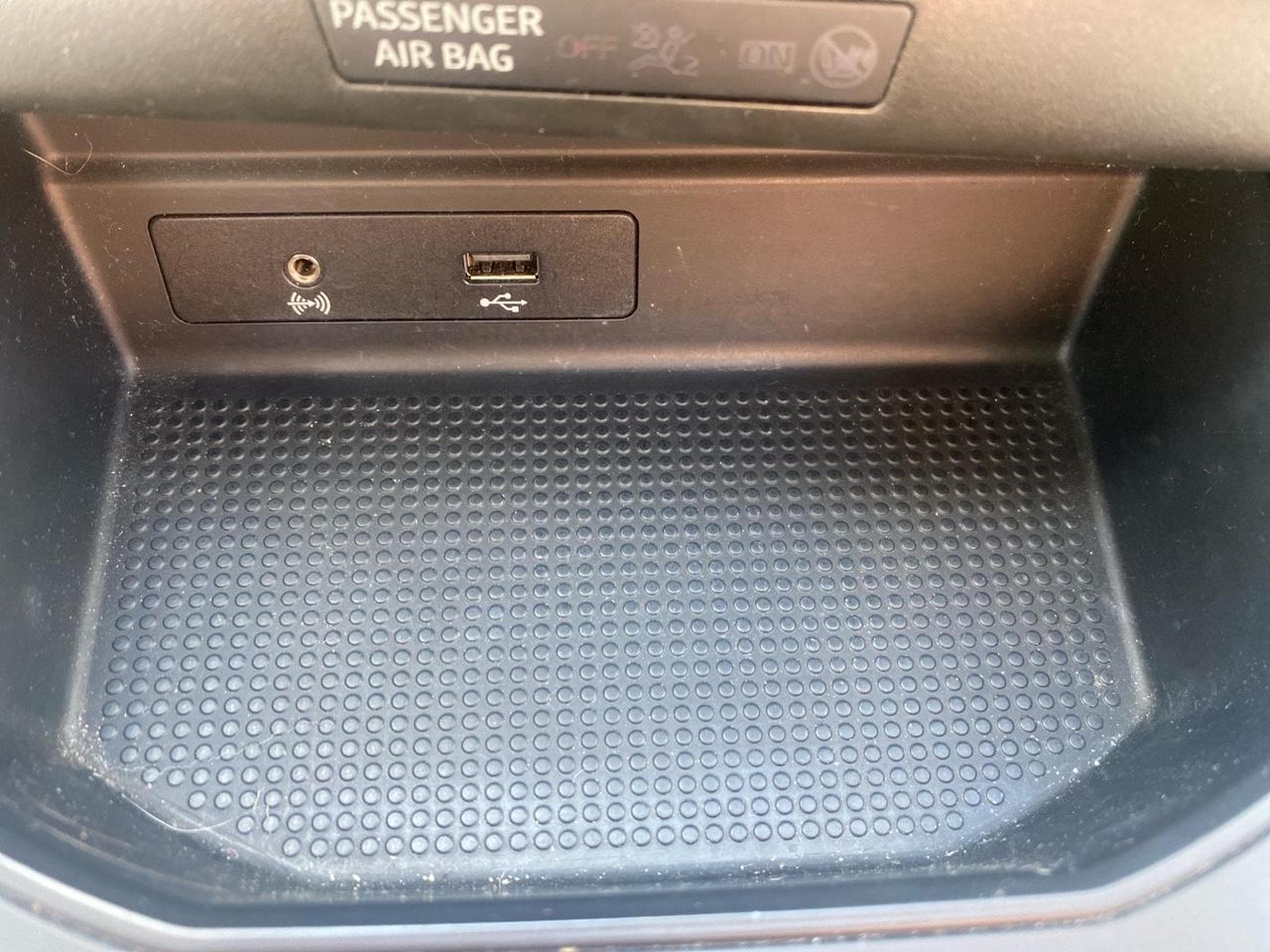 Seat IBIZA 1.0 ECOTSI 95 STYLE (2017) - Photo 32