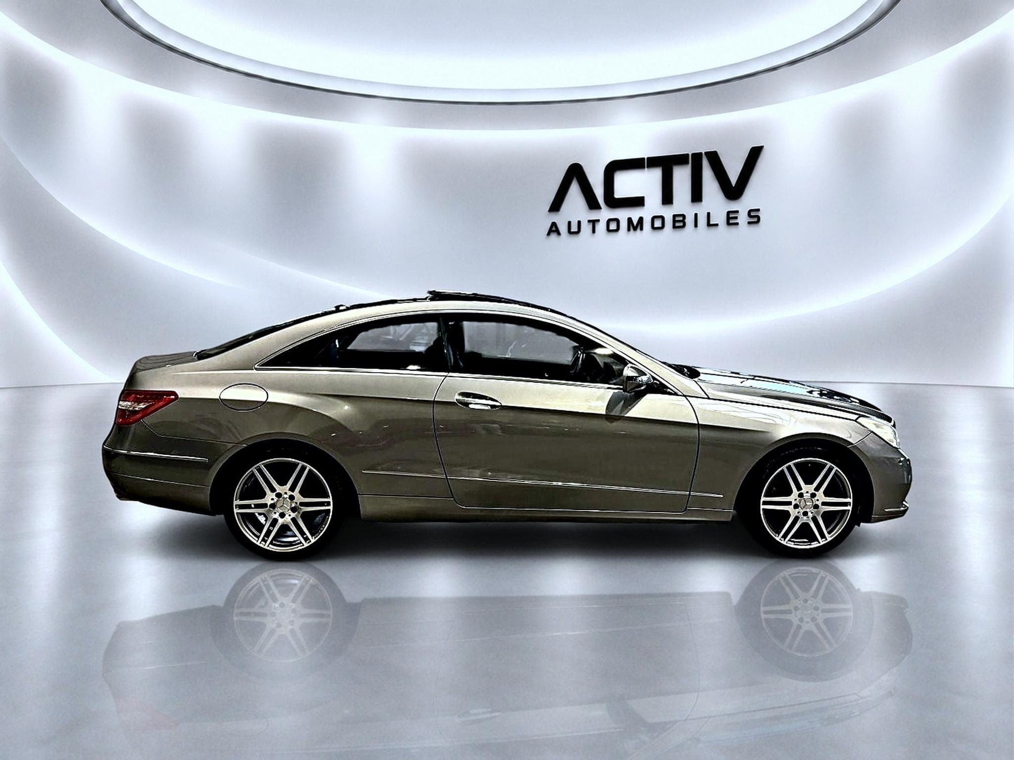 Mercedes Classe E 350 avantgarde executive 7gtro (2009) - Photo 8