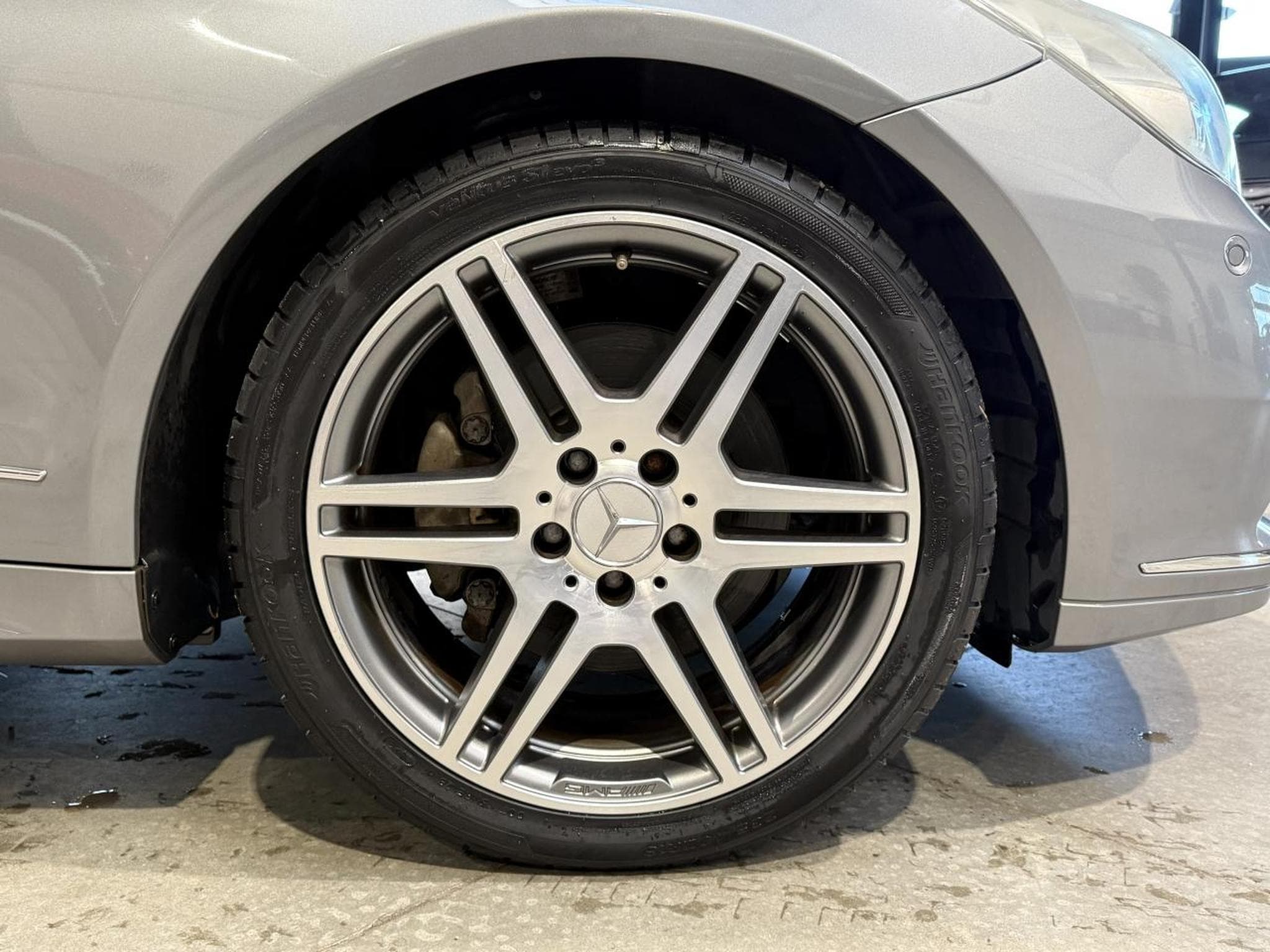 Mercedes Classe E 350 avantgarde executive 7gtro (2009) - Photo 12