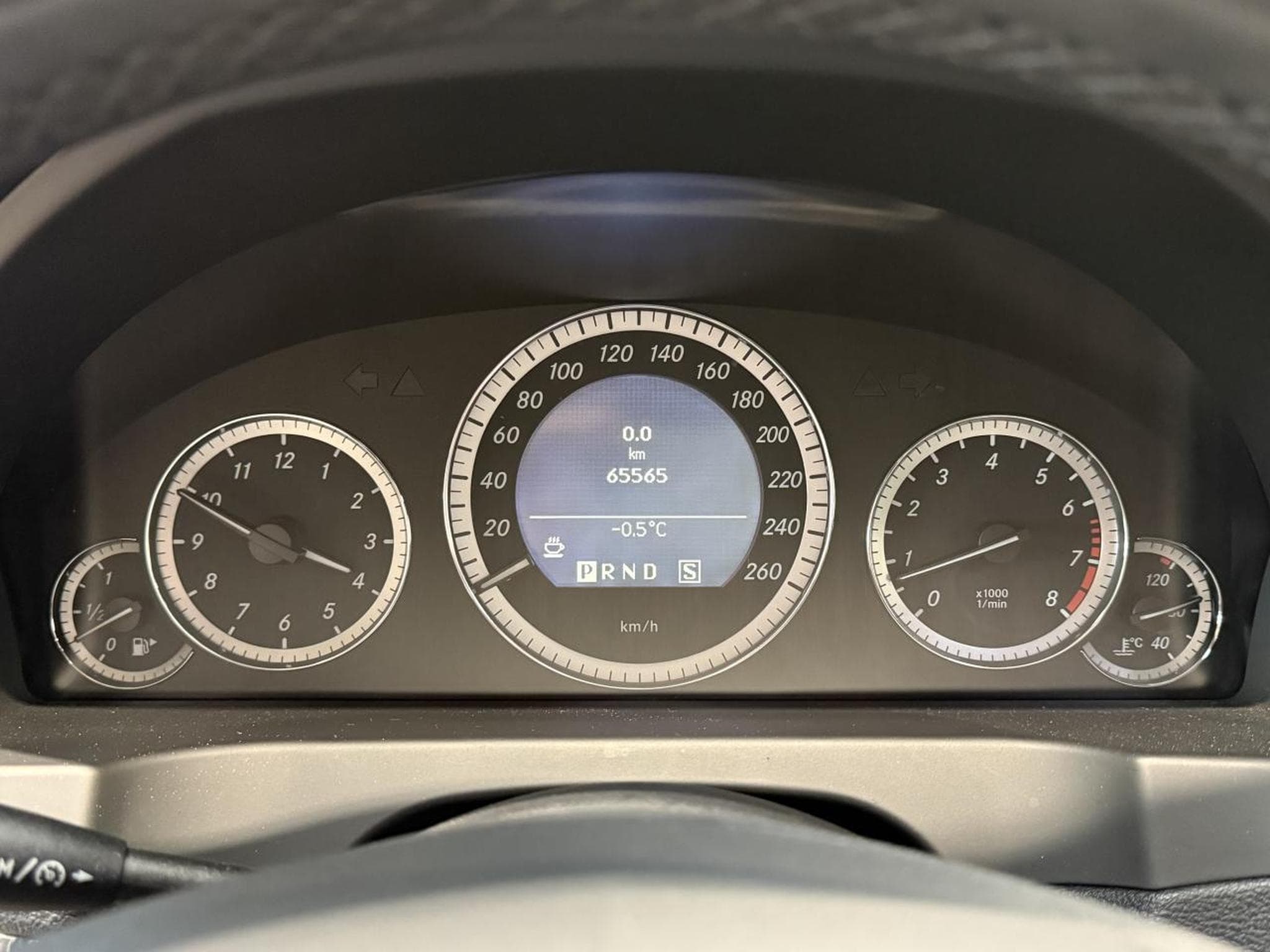 Mercedes Classe E 350 avantgarde executive 7gtro (2009) - Photo 19