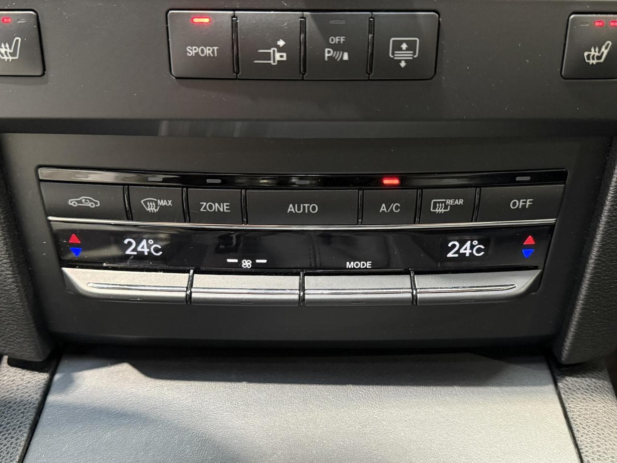 Mercedes Classe E 350 avantgarde executive 7gtro (2009) - Photo 25