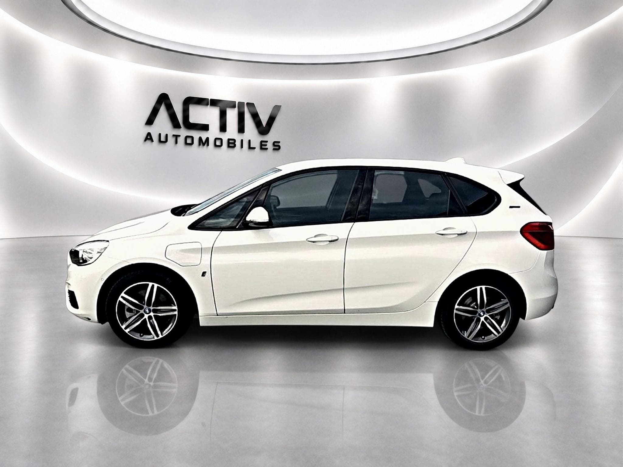 Bmw Série 2 (F45) 225XEA 224 BUSINESS (2017) - Photo 4
