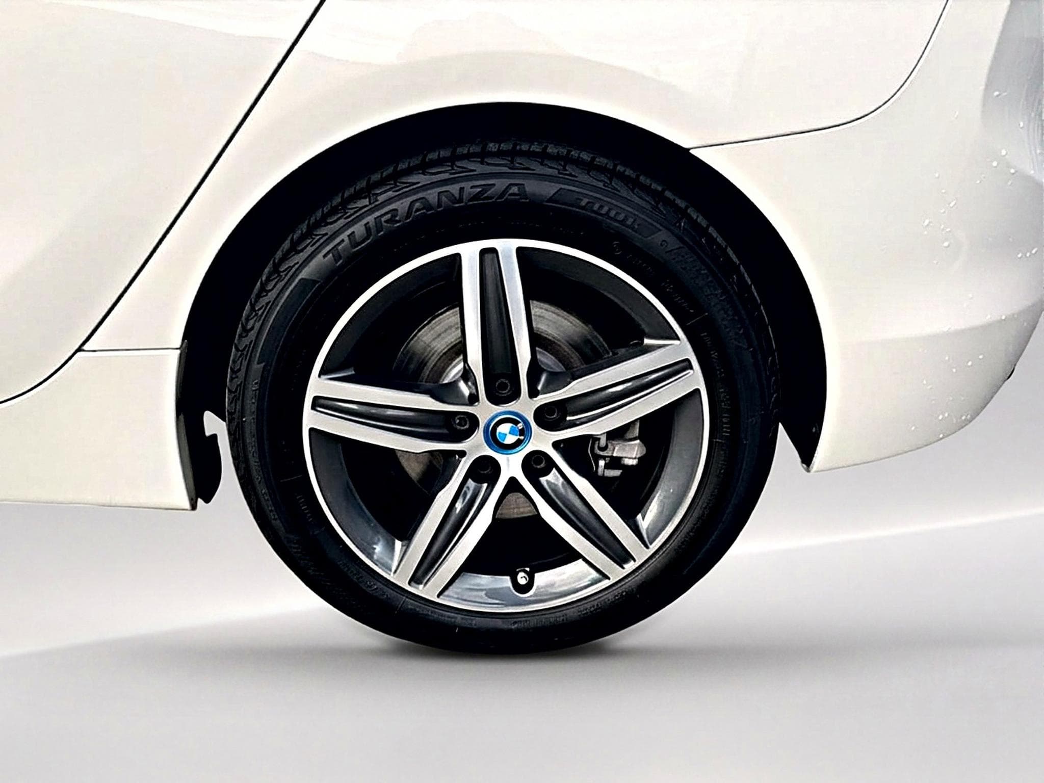 Bmw Série 2 (F45) 225XEA 224 BUSINESS (2017) - Photo 9