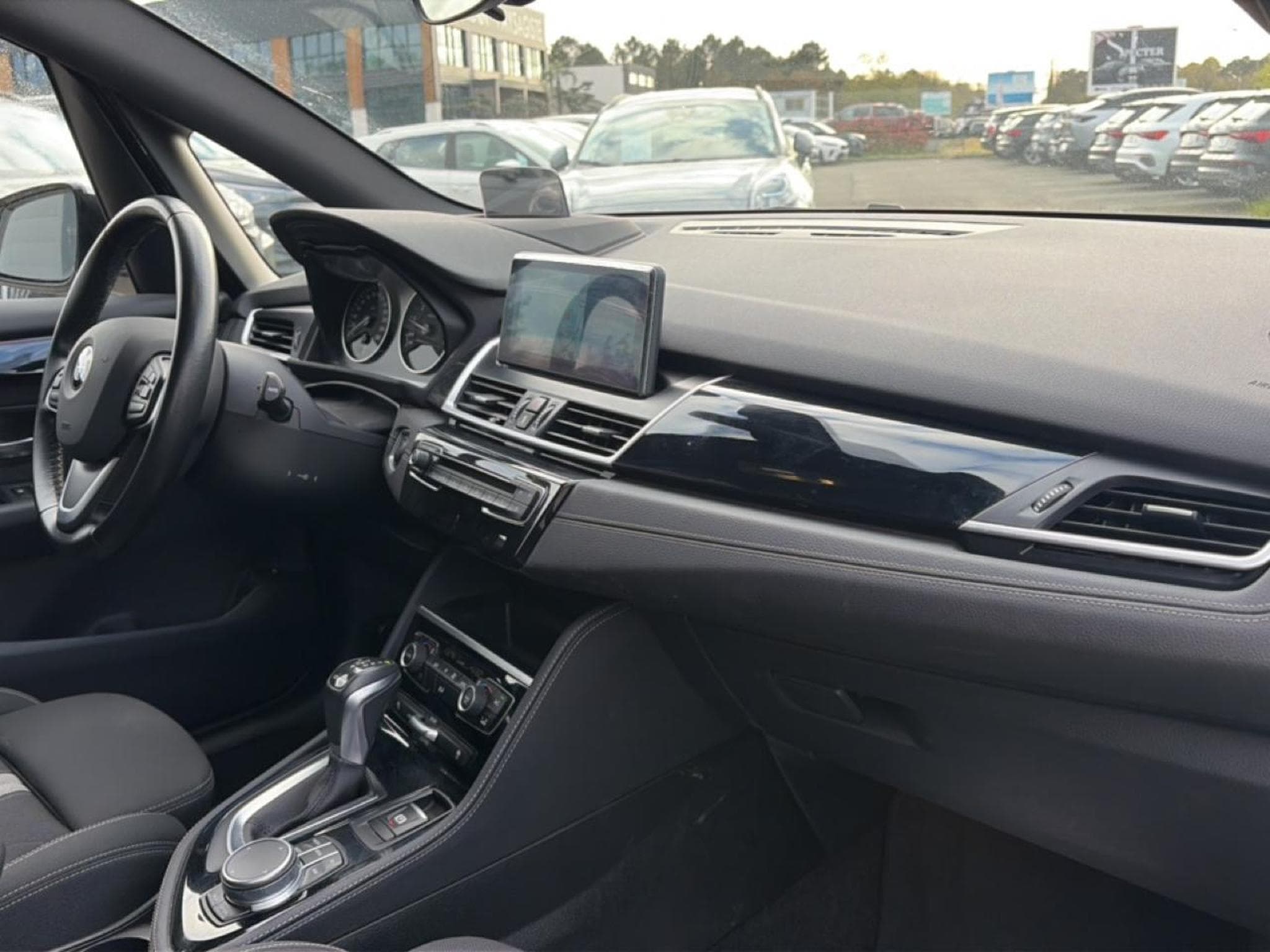 Bmw Série 2 (F45) 225XEA 224 BUSINESS (2017) - Photo 18