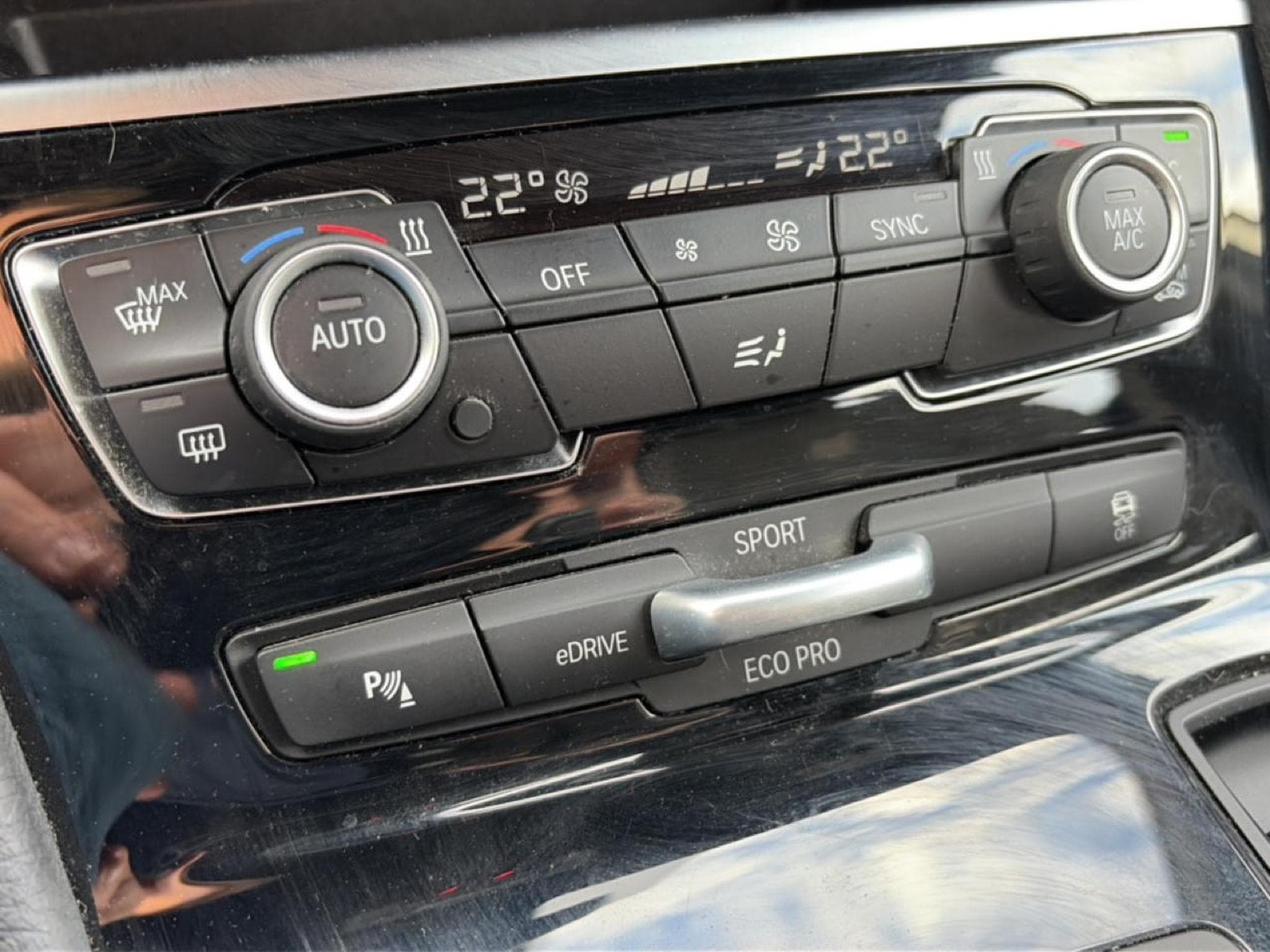 Bmw Série 2 (F45) 225XEA 224 BUSINESS (2017) - Photo 32