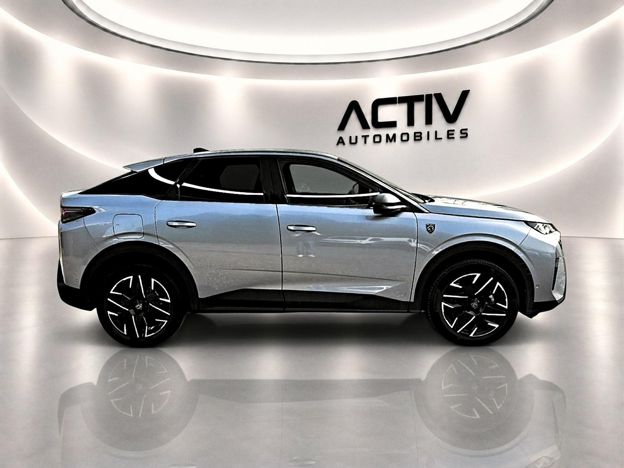 Peugeot 3008 1.2 HYBRID 145 GT E-DCS6 (2025) - Photo 8