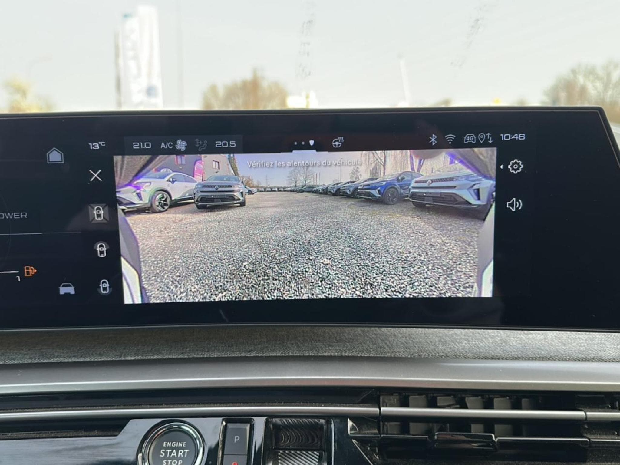 Peugeot 3008 1.2 HYBRID 145 GT E-DCS6 (2025) - Photo 32
