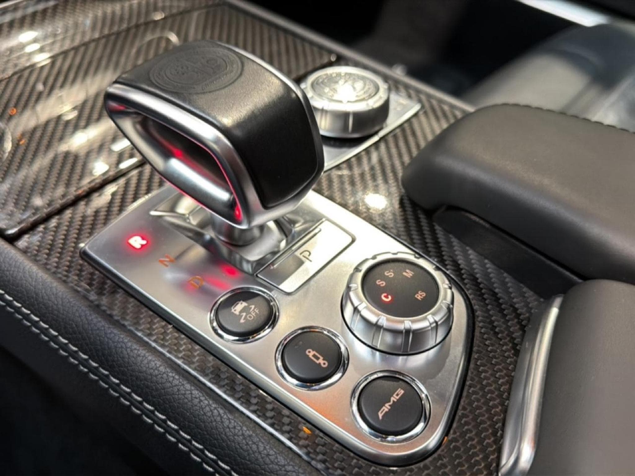 Mercedes SL 63 AMG SPEEDSHIFT MCT (2013) - Photo 30