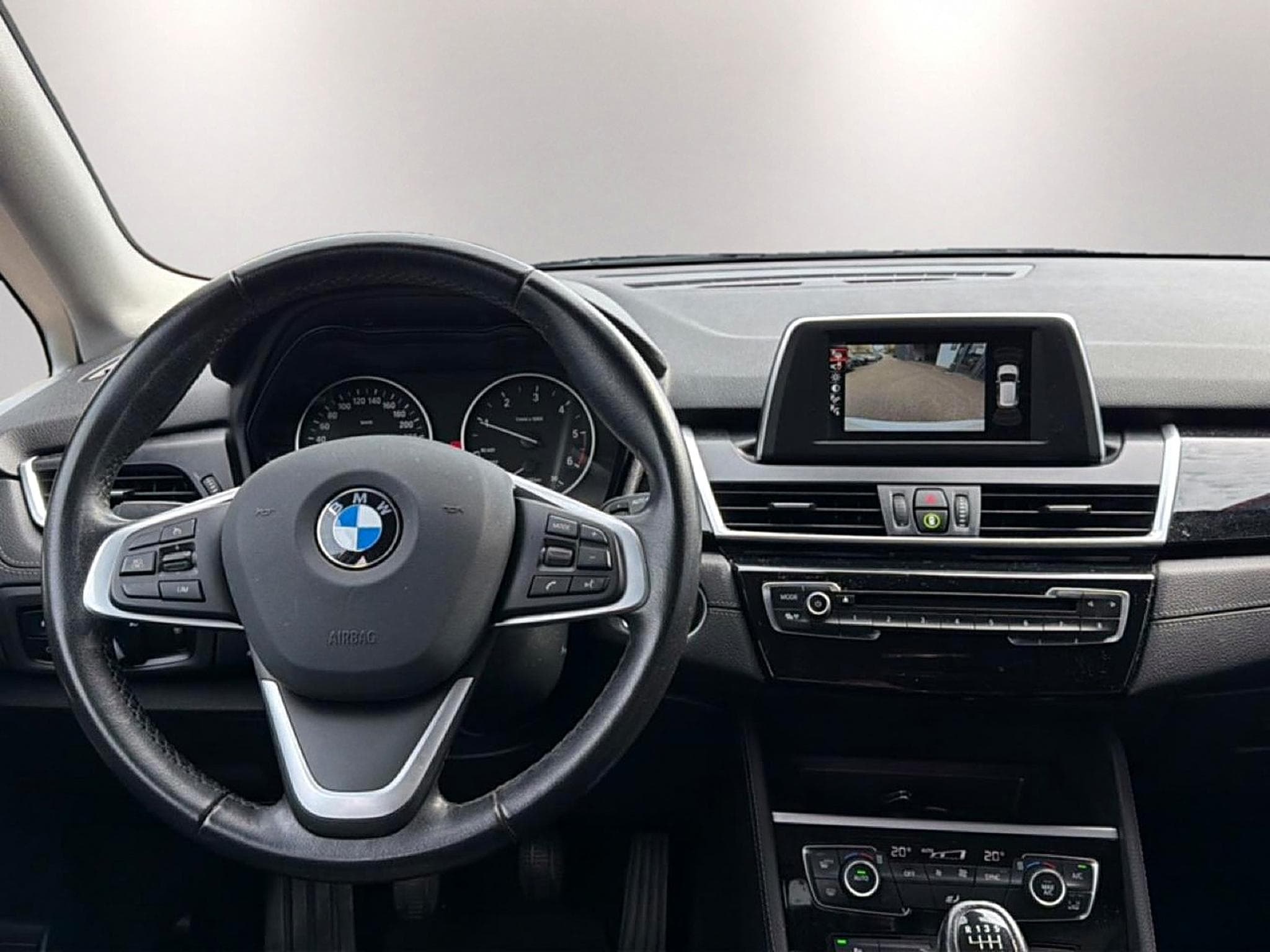 Bmw Série 2 (F45) 216D 116 SPORT (2017) - Photo 10
