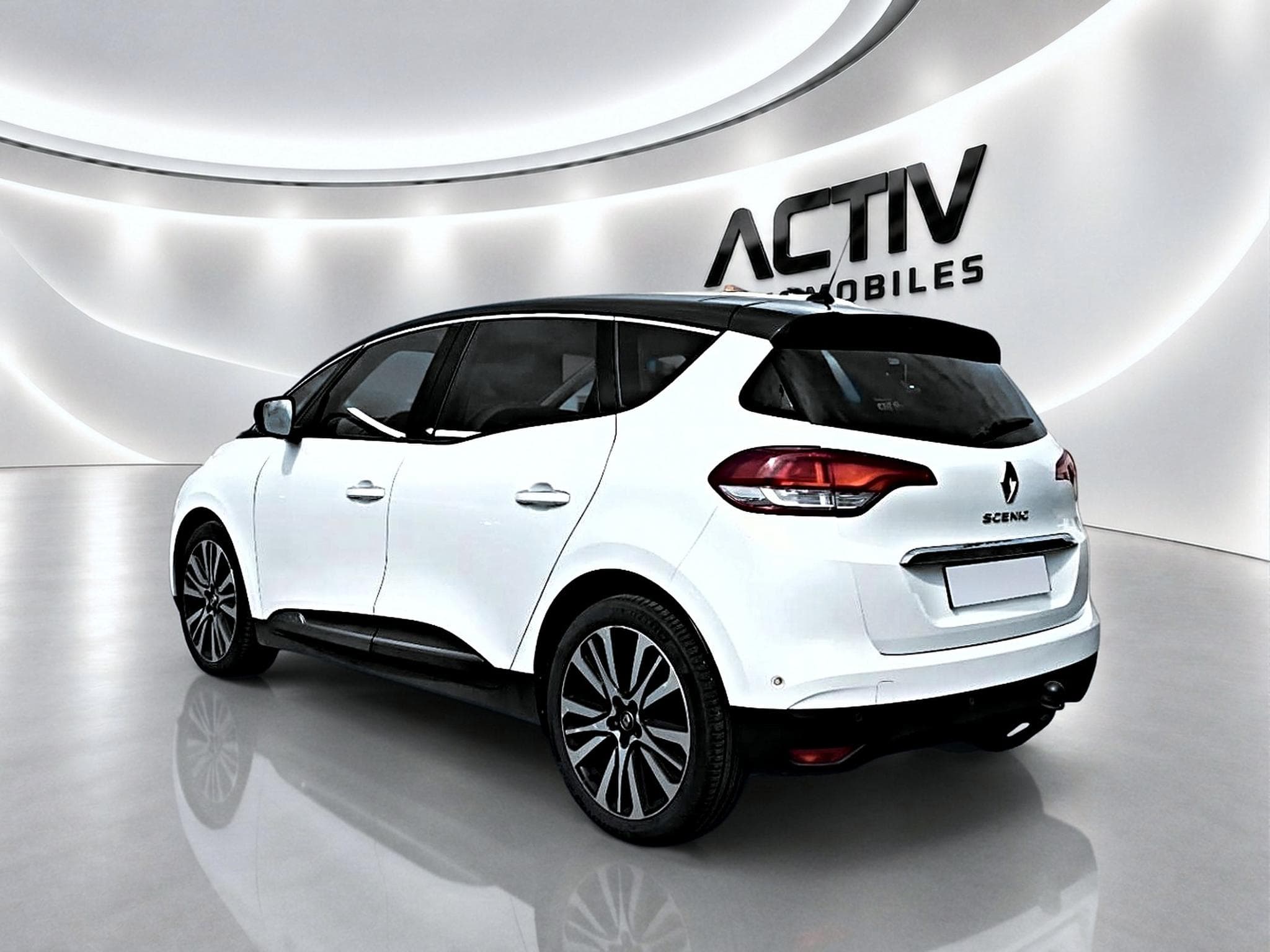Renault Scenic 1.6 DCI 160 INITIALE PARIS EDC (2017) - Photo 5