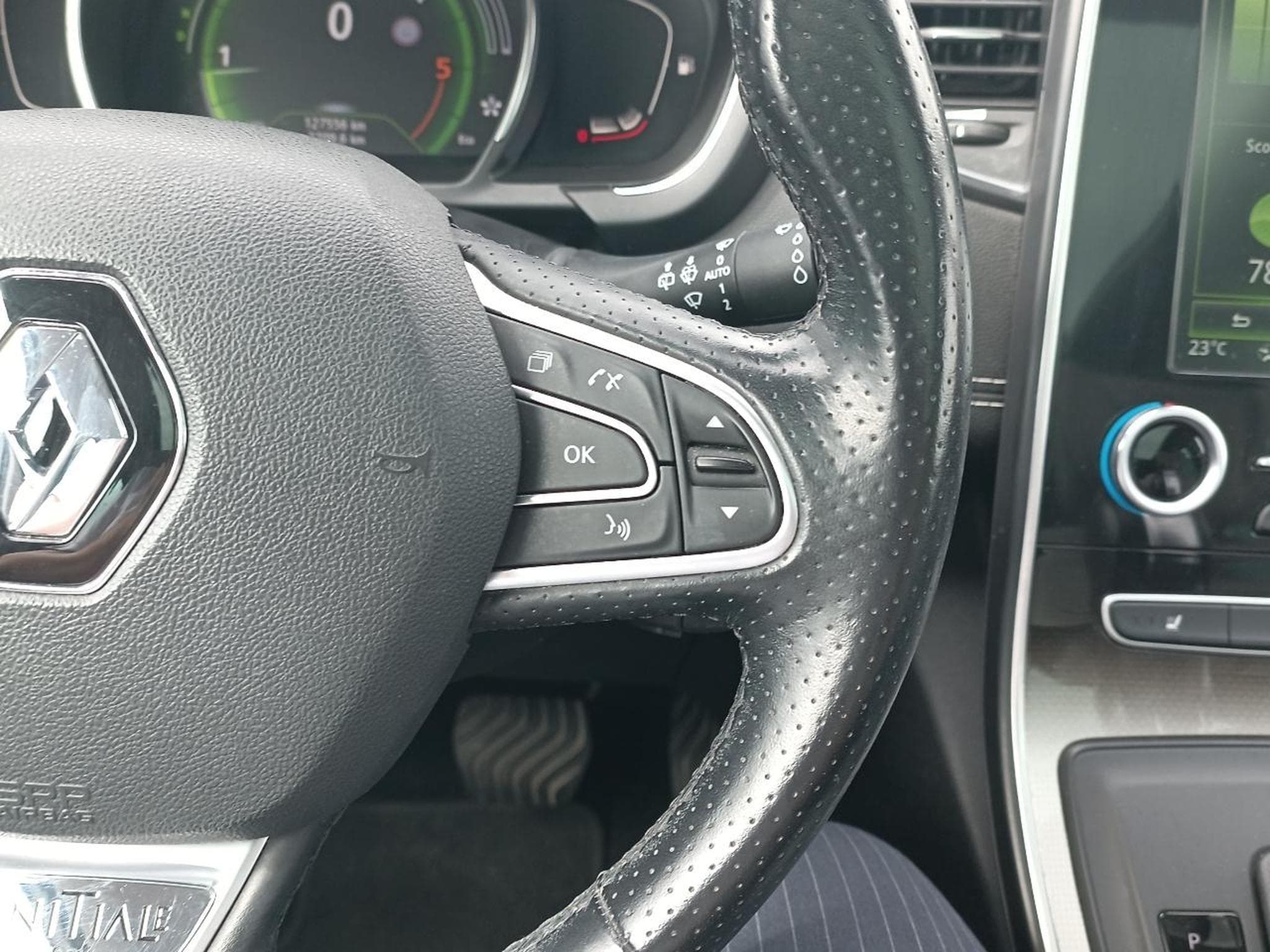 Renault Scenic 1.6 DCI 160 INITIALE PARIS EDC (2017) - Photo 14